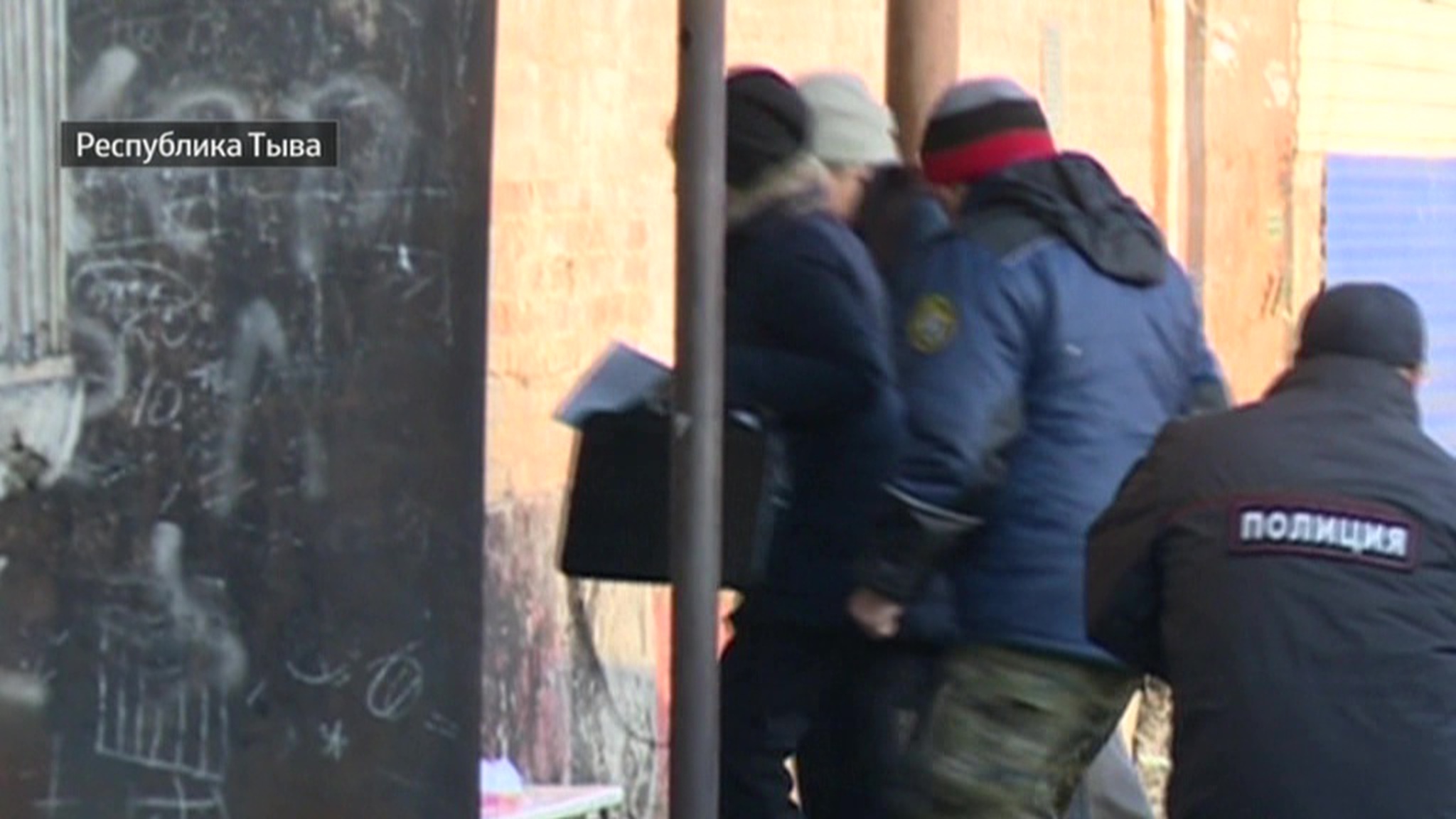 В Туве арестованы сестры, расправившиеся с целой семьей