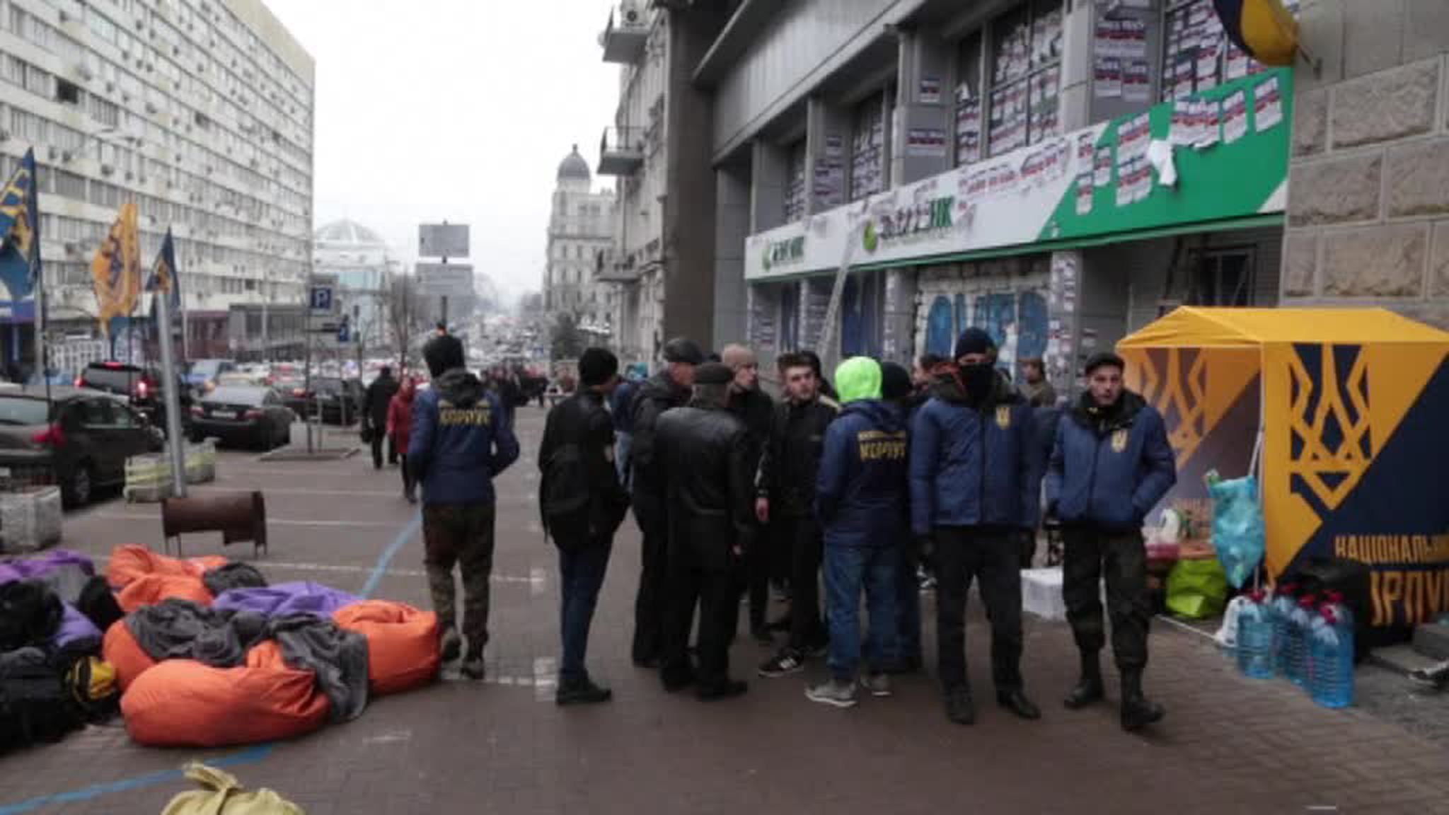 Украинские радикалы превратились в "крестоносцев"