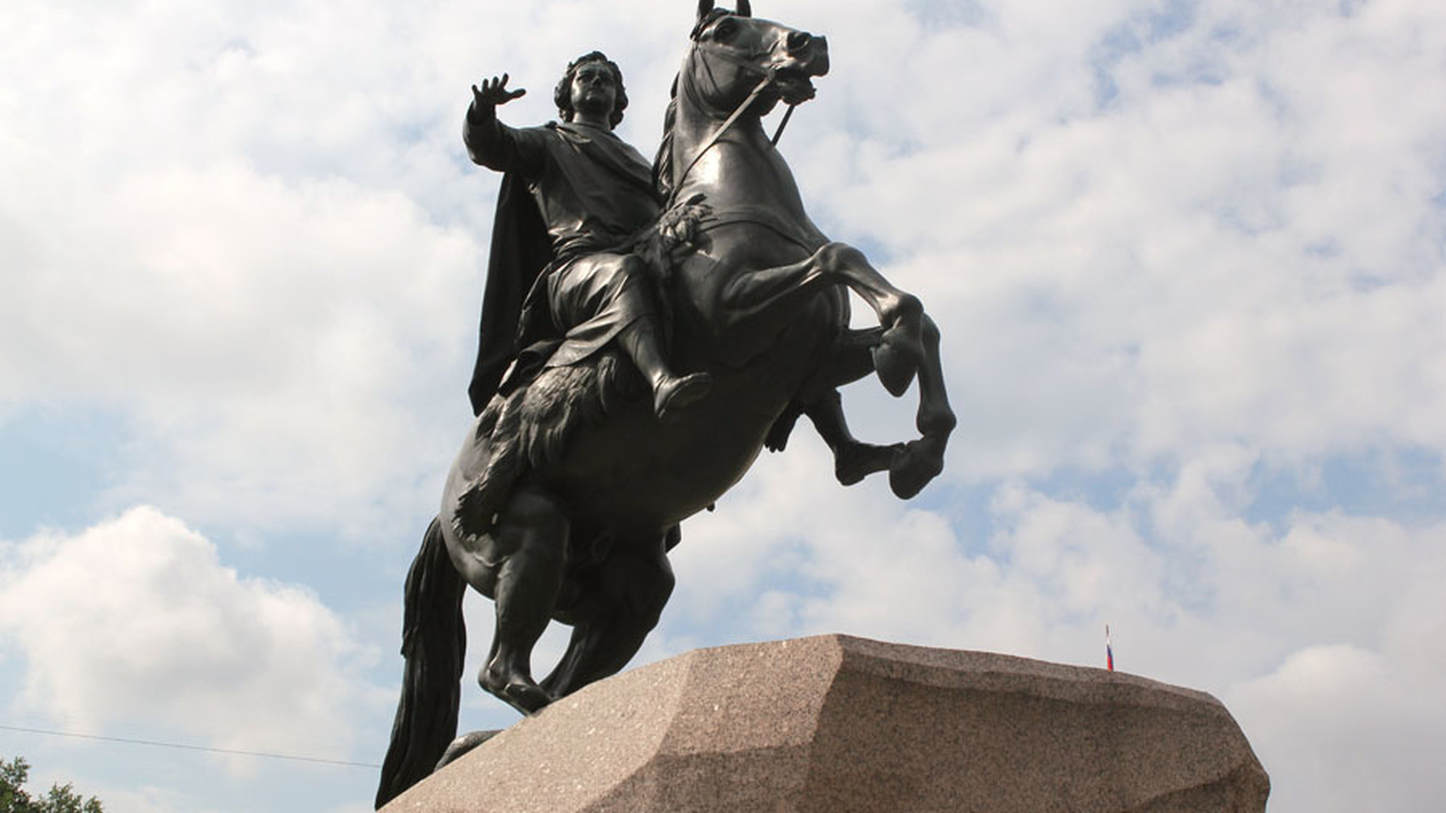 Реставрация Медного всадника в Санкт-Петербурге завершена