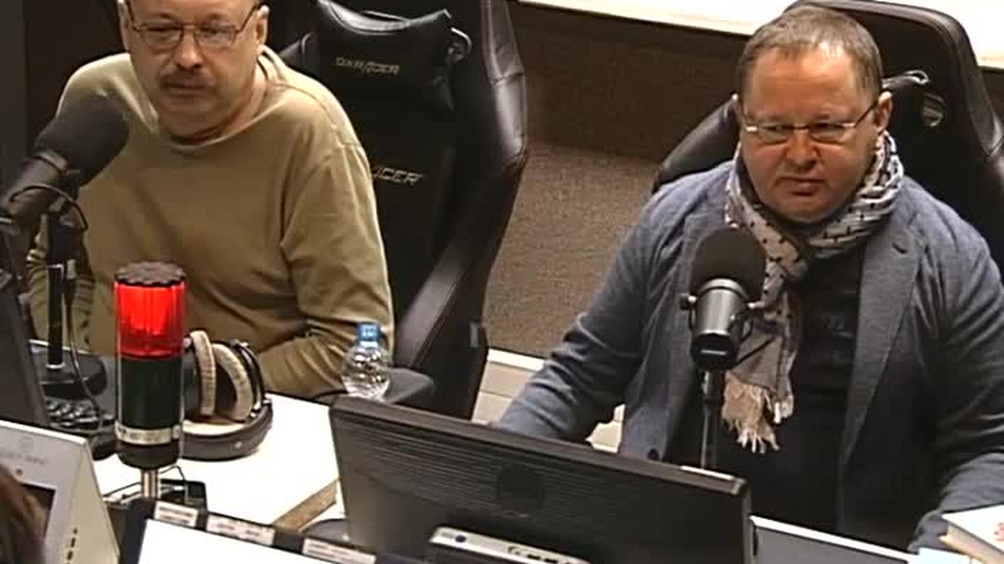 Книжная полка. Новинки издательства "Нигма": "За двумя зайцами"; "Море бабка и охламон"; "Вдоль по памяти"; "Два капитана"; "Человек-амфибия"