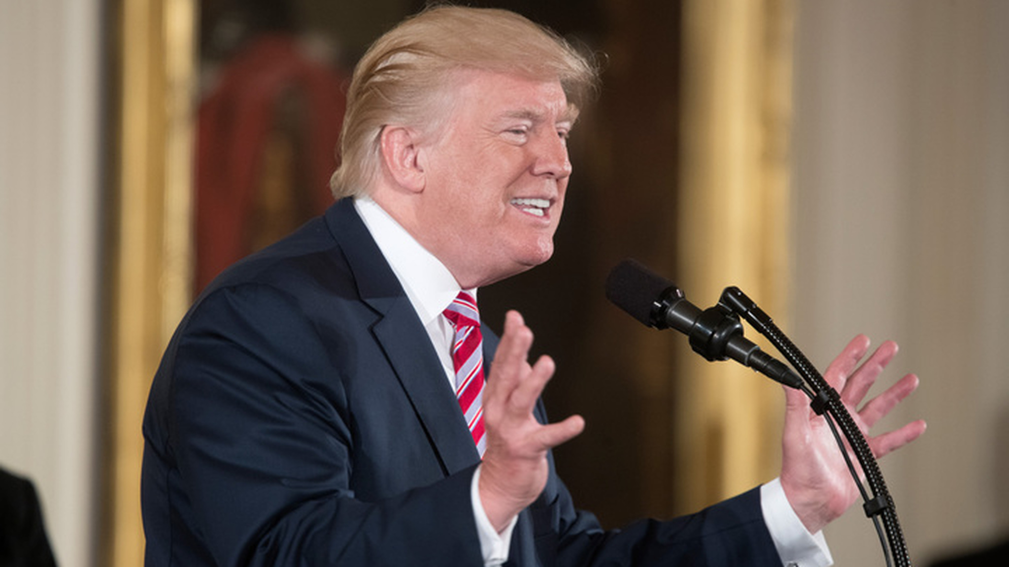 Трамп вернулся к риторике холодной войны в отношении Кубы