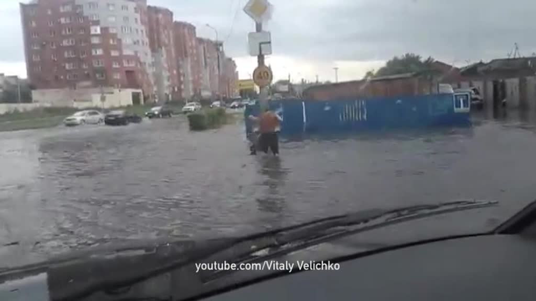 Новосибирск и Омск накрыло градом
