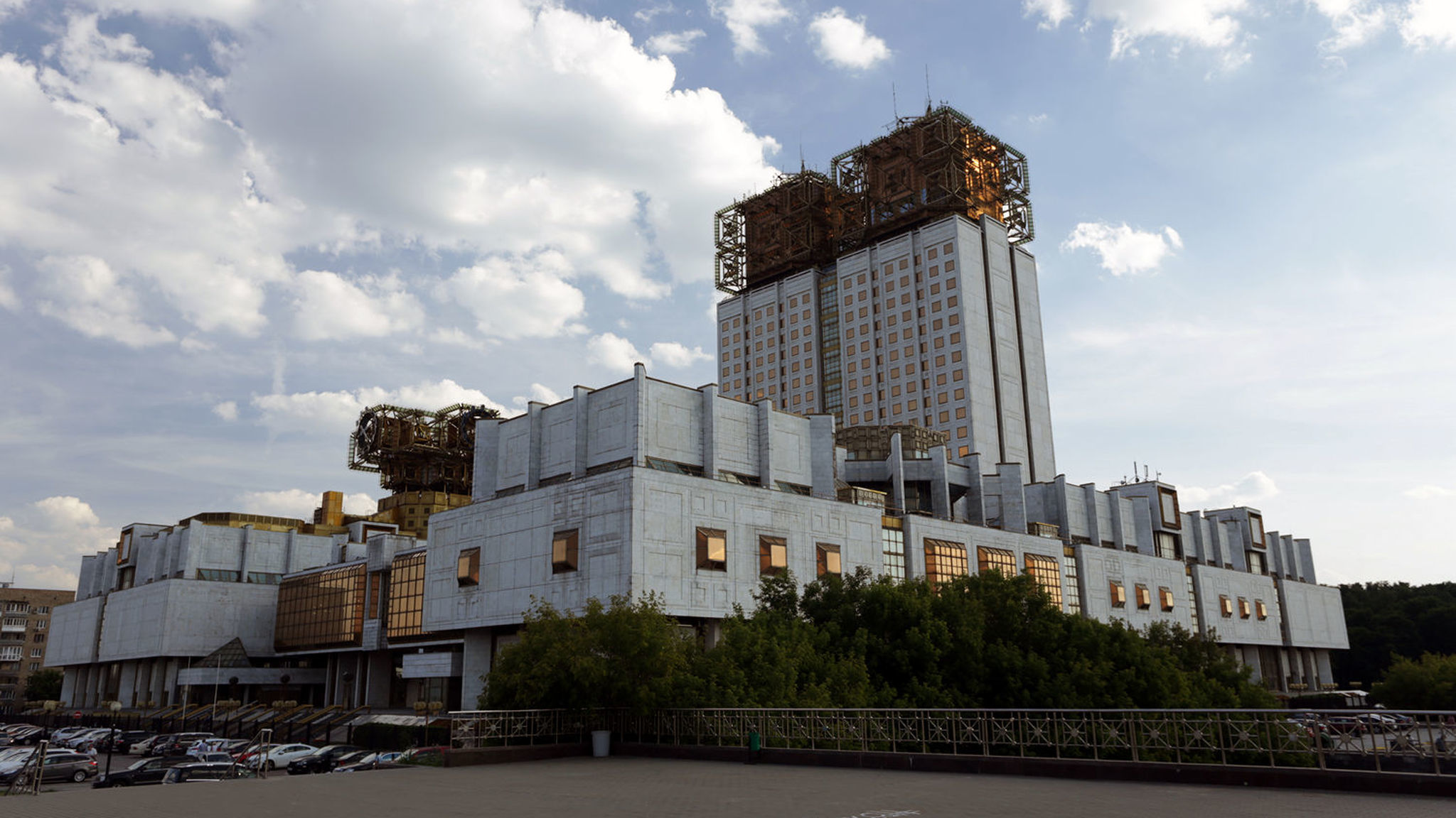 К 300-летию РАН проводится Конкурс молодых учёных