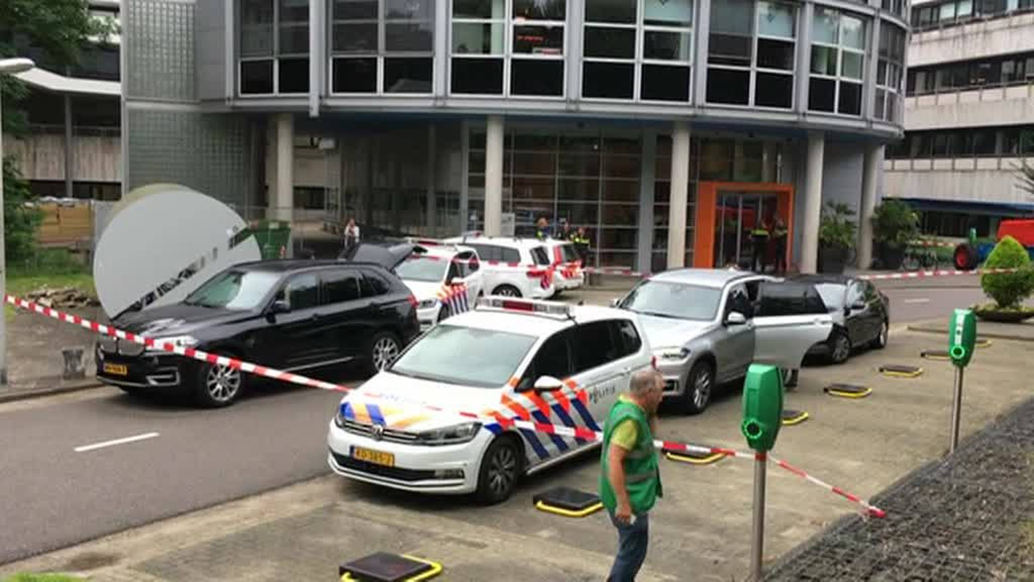 Захват заложницы на голландской радиостанции мог произойти из-за бытовой ссоры