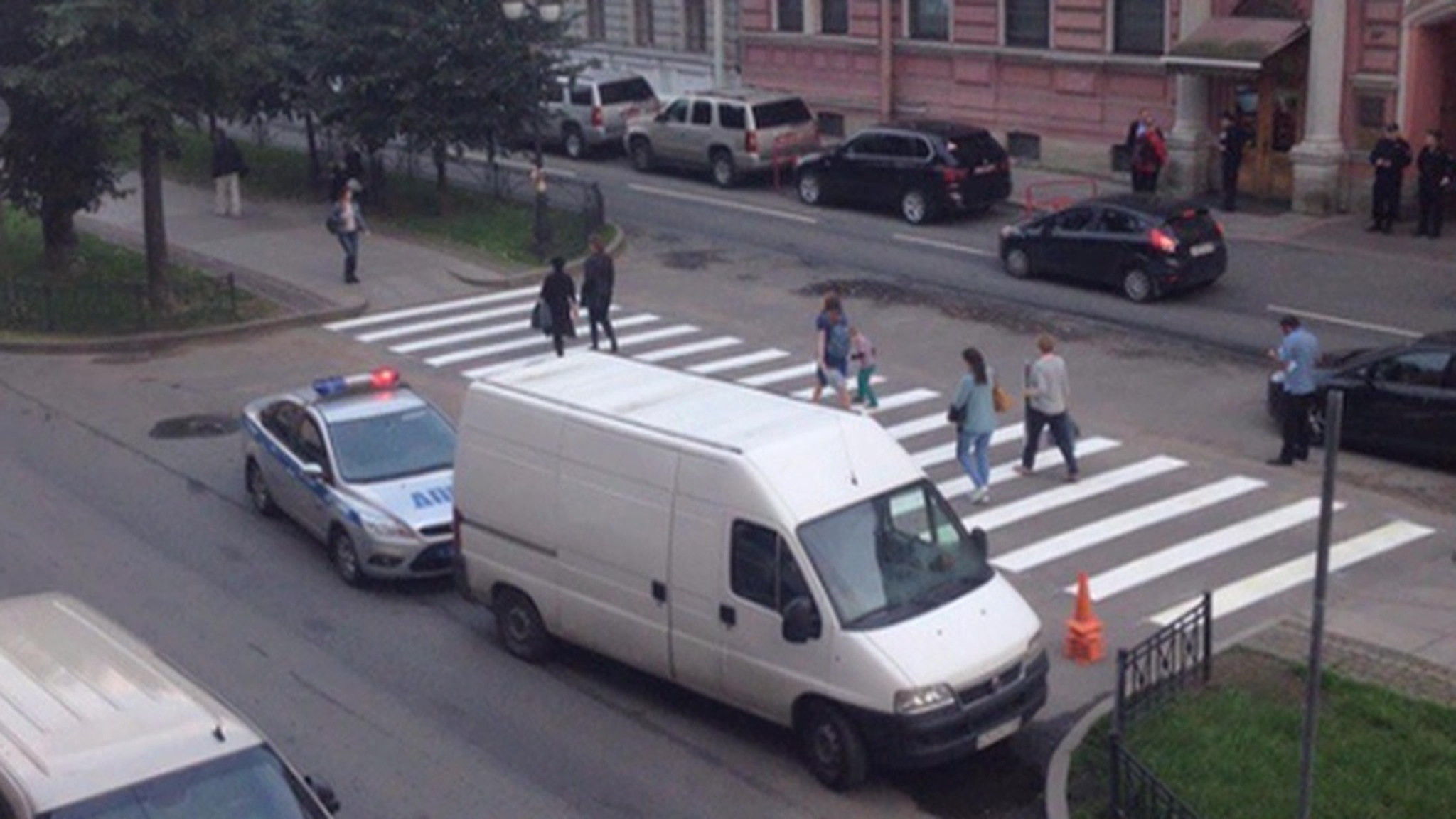 Counter Sanctions: No More Free Parking for US, UK Diplomats in Russia
