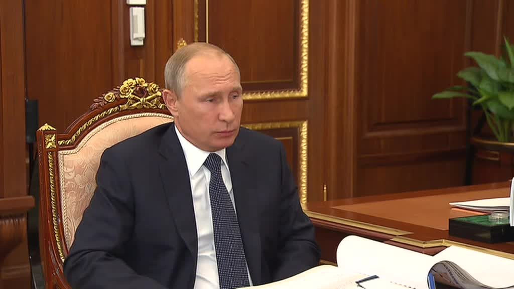 Путин пообещал разобраться с нарушениями на выборах