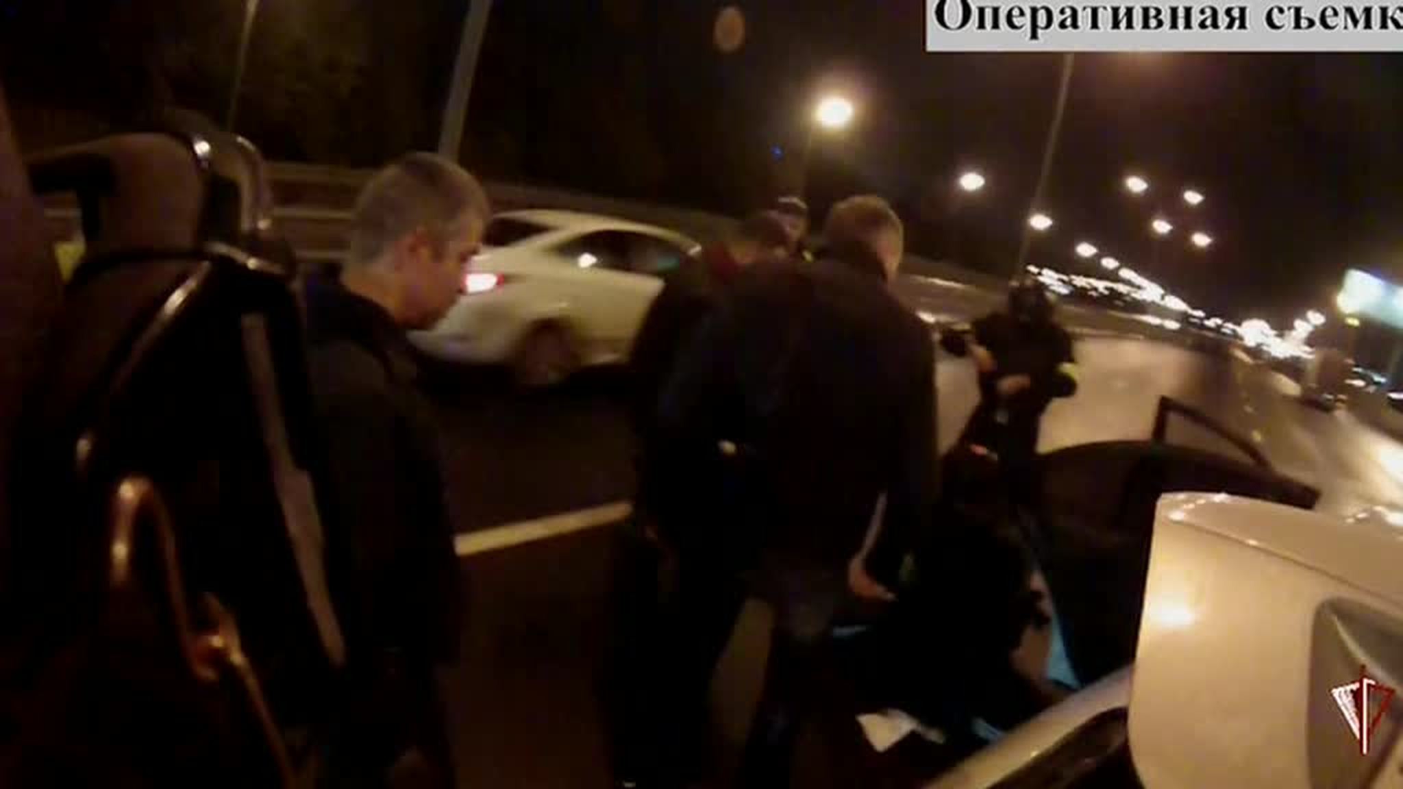 Таксист предлагал пассажирам "психотропную" воду