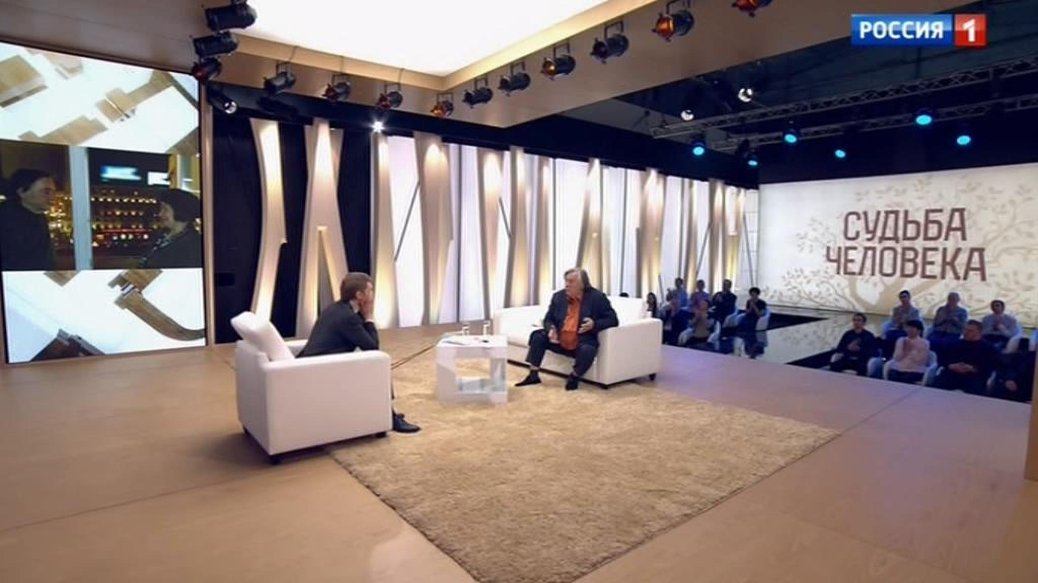 Александр Проханов: "На нашей свадьбе были только лесники"