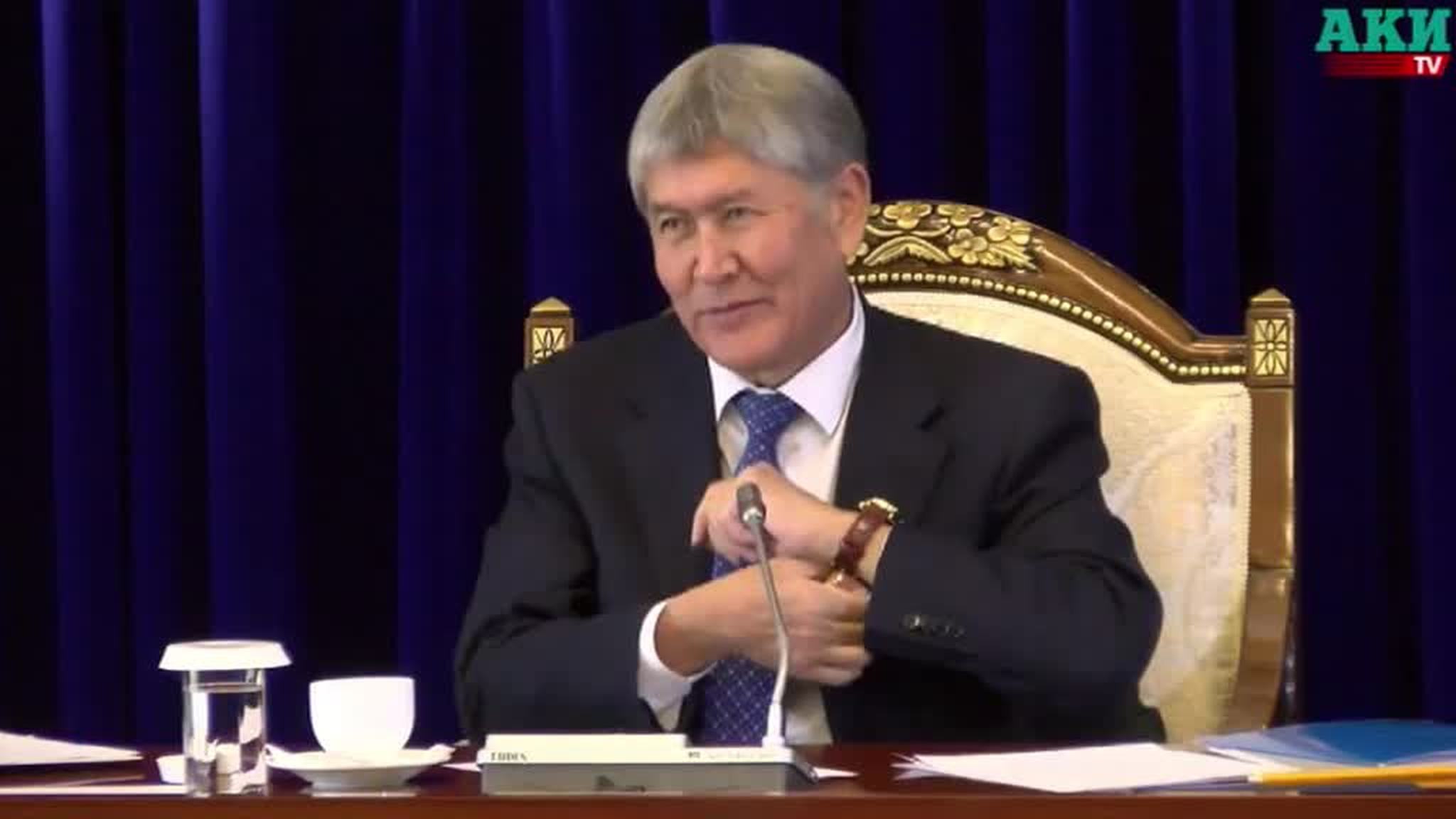 Журналист-сновидец выманил у Алмазбека Атамбаева президентские часы