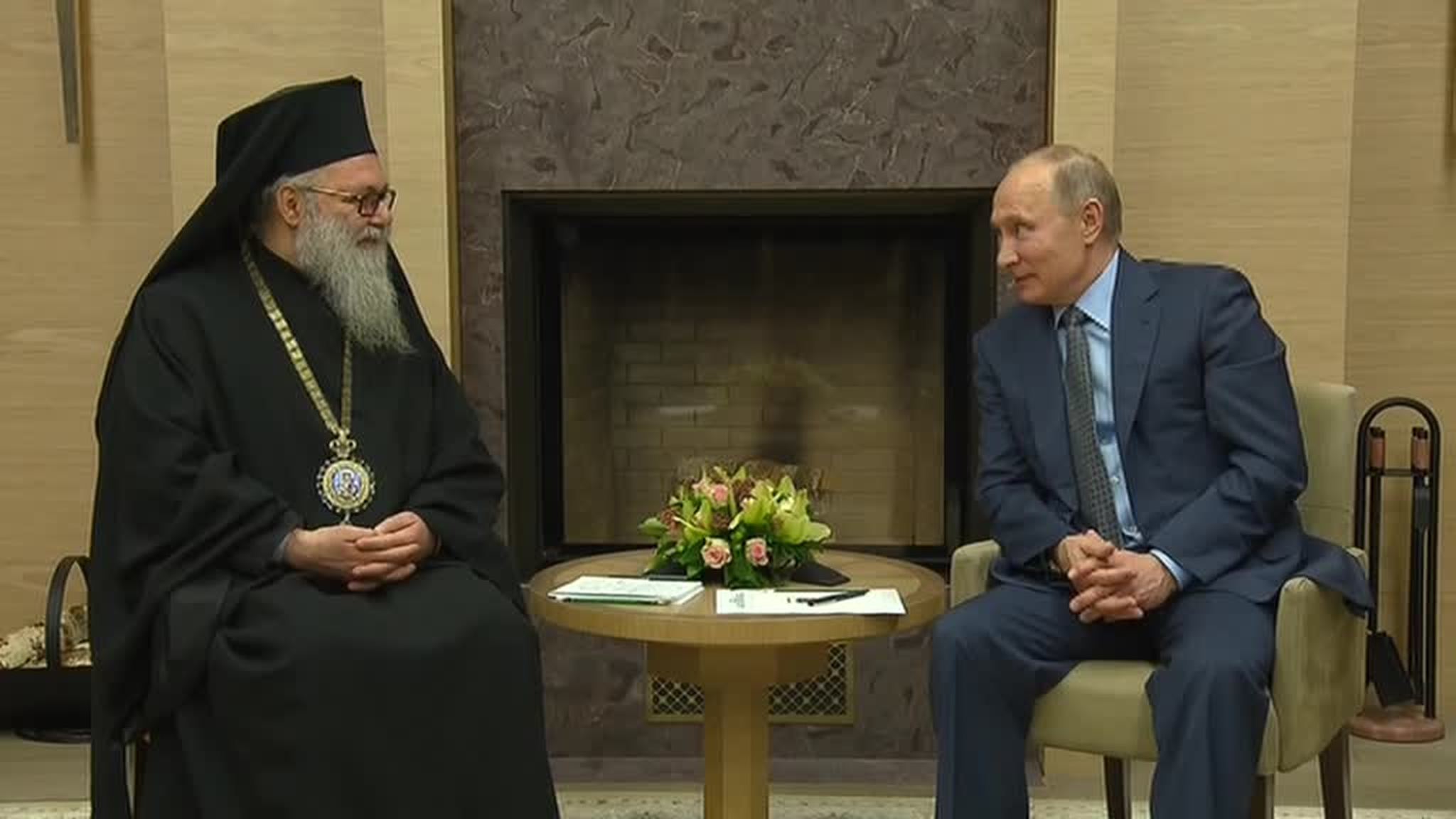 Vladimir Putin Discusses Plight and Persecution of Christians in Middle-East With Patriarch of Antioch
