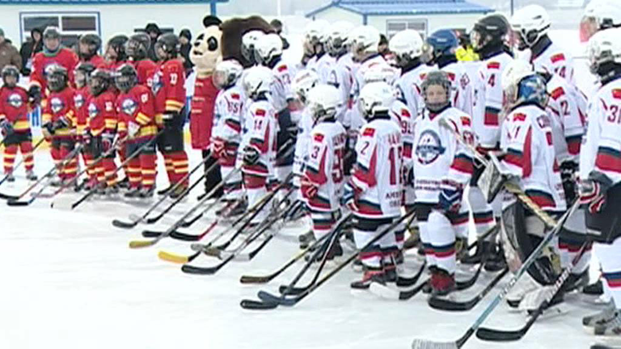 Russians and Chinese Battle it Out Over the Amur - Only With Hockey Sticks This Time
