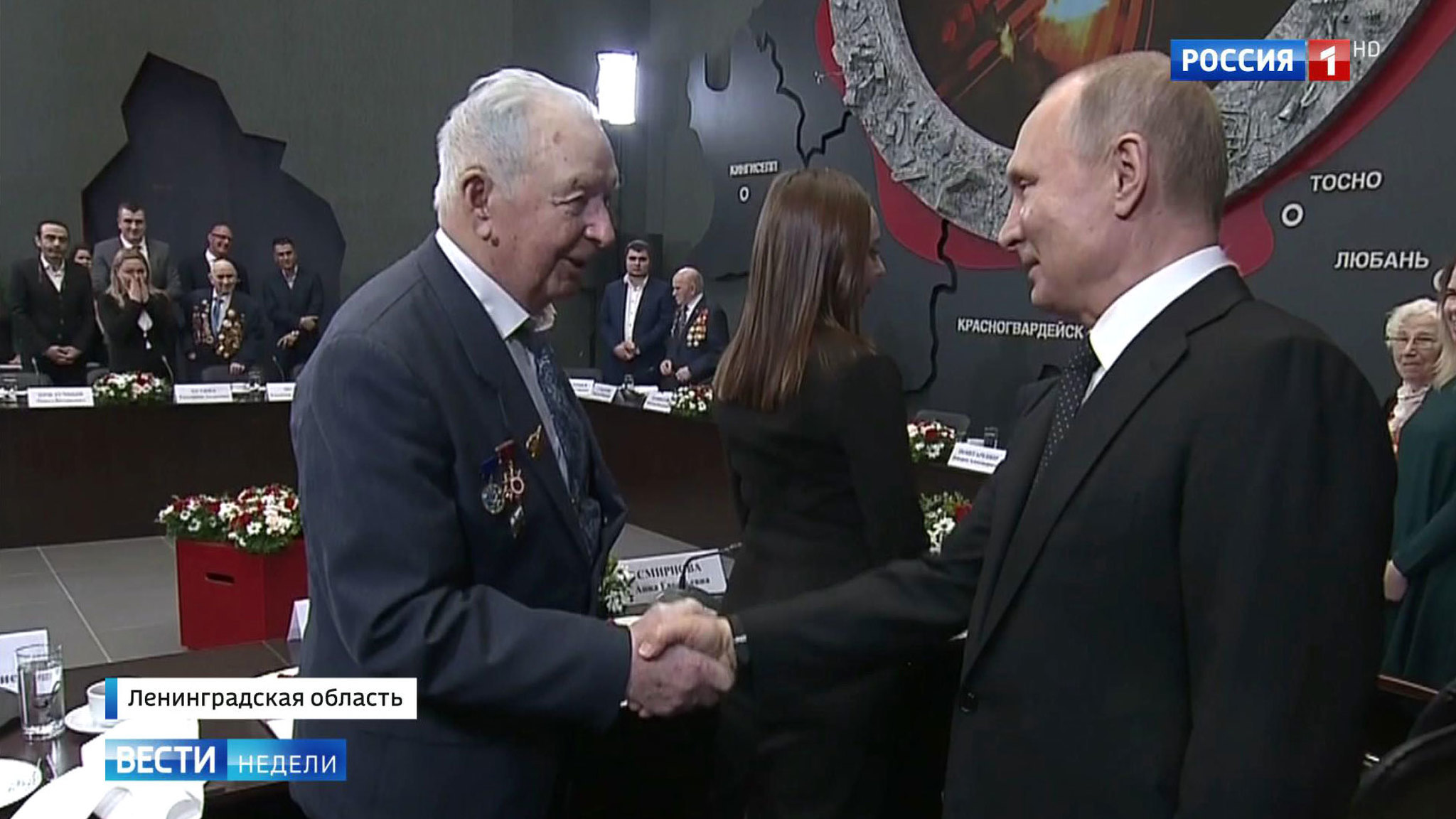 Ветераны поблагодарили Путина за восстановление армии