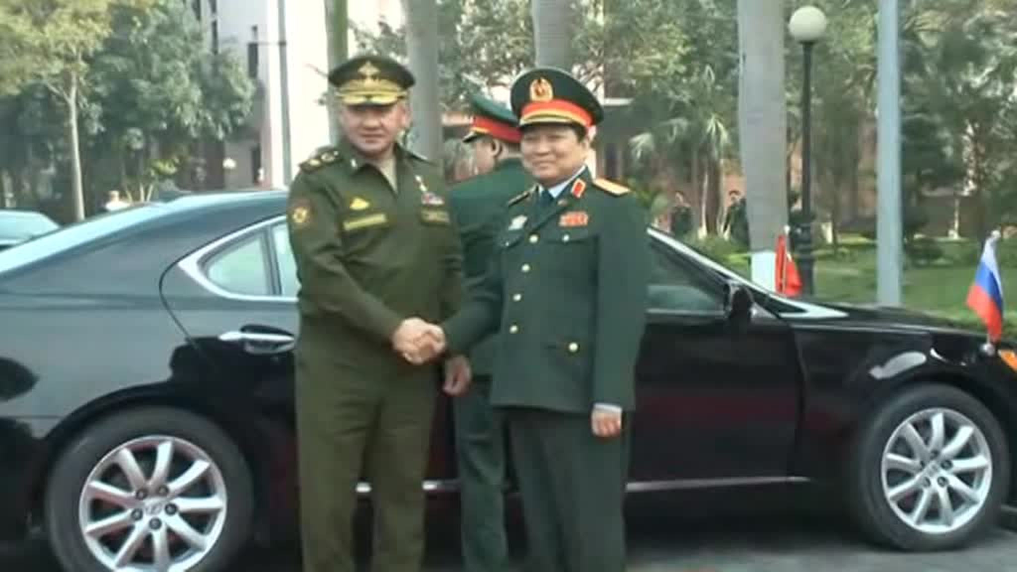 Russia and Vietnam Discuss Military Cooperation - Shoigu Reveals Possible Plans For Sale of S-400