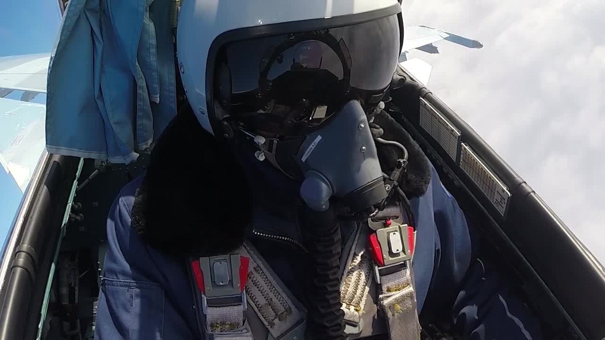 SPECTACULAR AND FRIGHTENING: Air Combat Courtesy of Russian MoD
