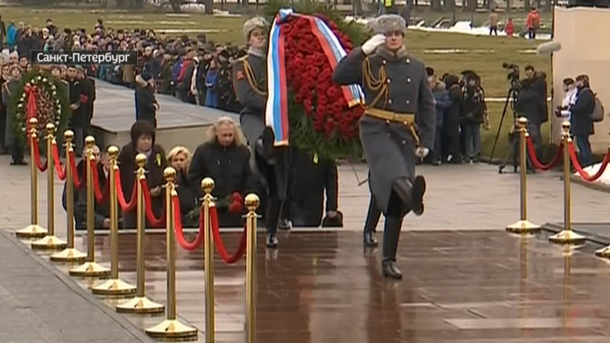Russians Refuse to Forget! St. Petersburg Commemorates End of 900 Day Siege of City