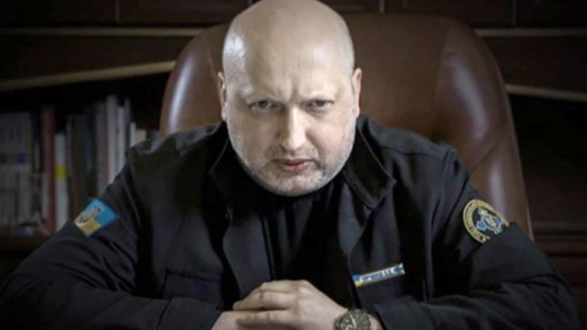 Will God Bless Their War? Ukrainian Priest Perform Sacraments on Cruise Missiles Aimed at Donbass