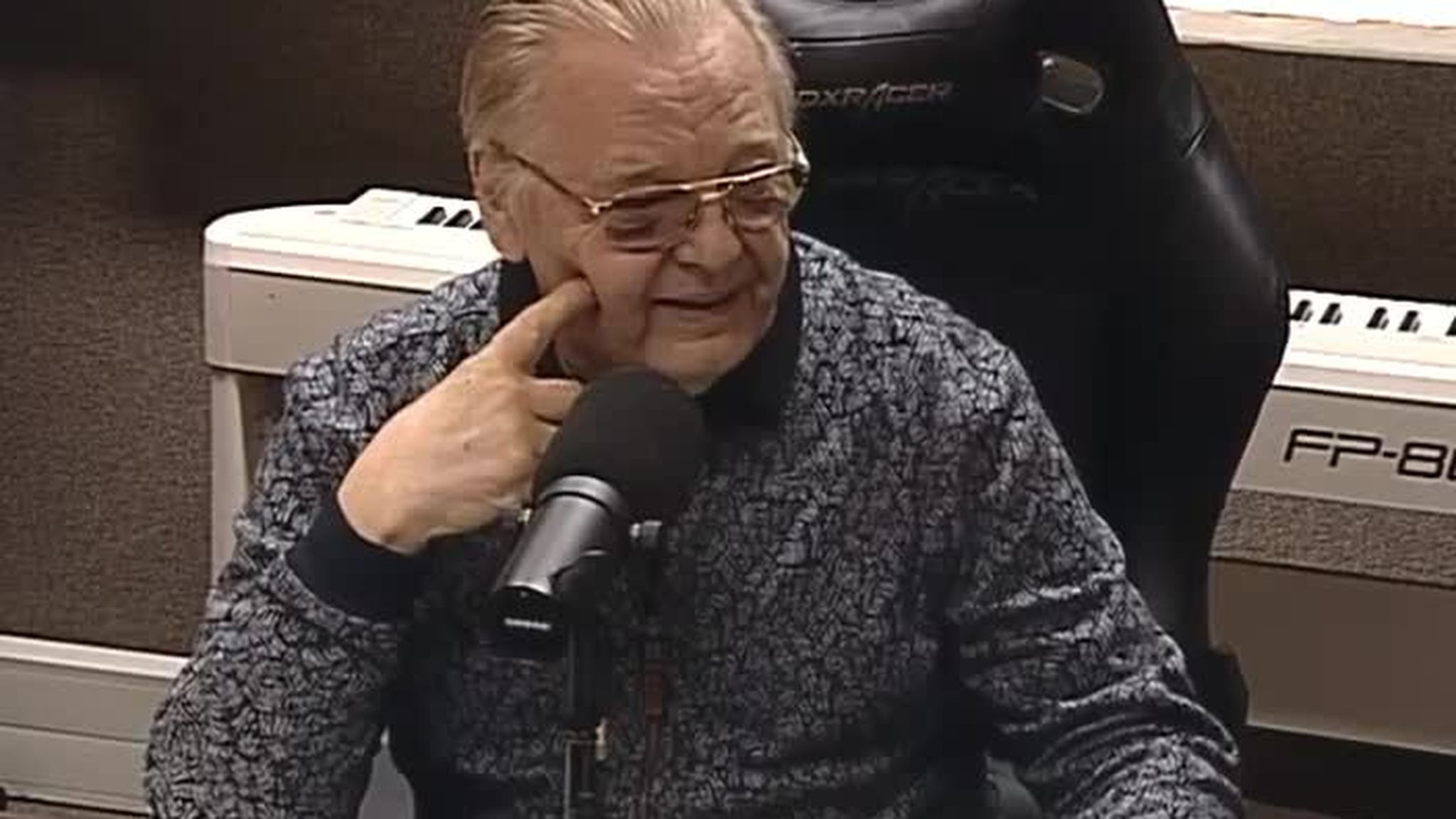 Юрий Антонов
