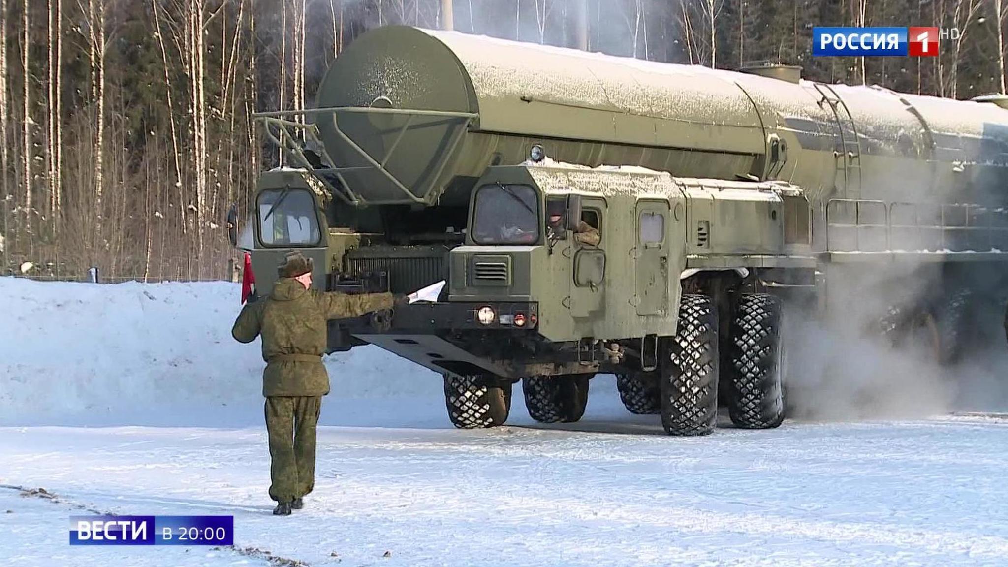 Powerful Yars ICBMs Arrive in Moscow in Preparation for Victory Day Parade