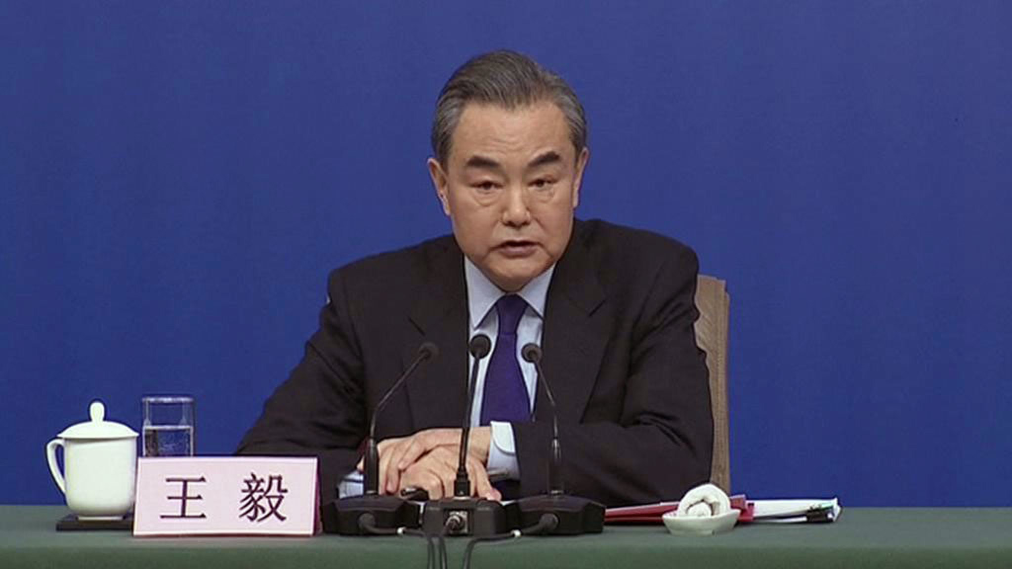 "Rock Solid" - Chinese Foreign Minister Believes Moscow Can Withstand Any Pressure From the West