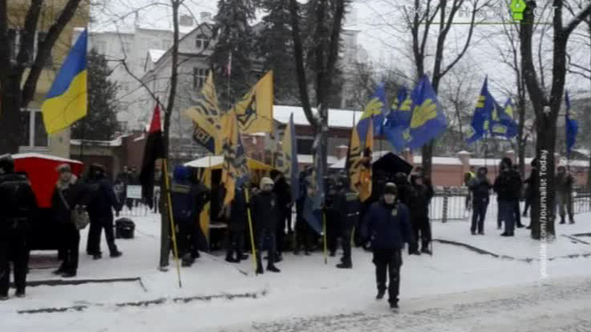 Voter Suppression in Ukraine: Russians Barred From Voting in Kеy Ukrainian Cities