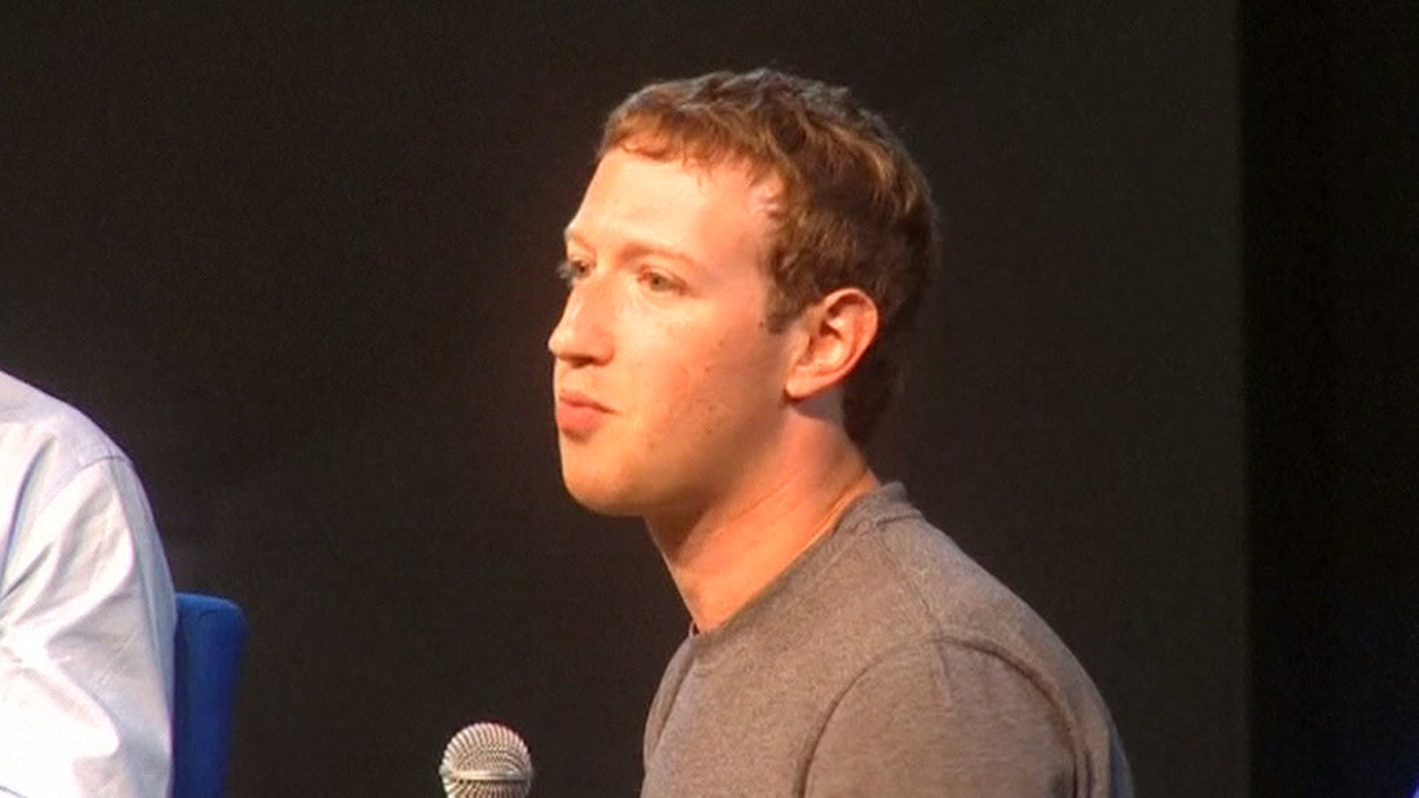 Скандалы и интриги: Facebook попал в очередную неприятную историю