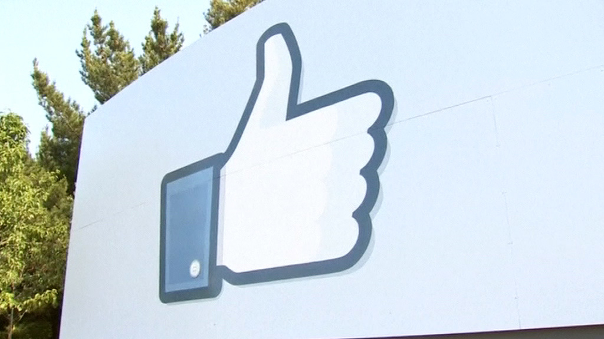 Глава Facebook готов ответить перед Конгрессом США