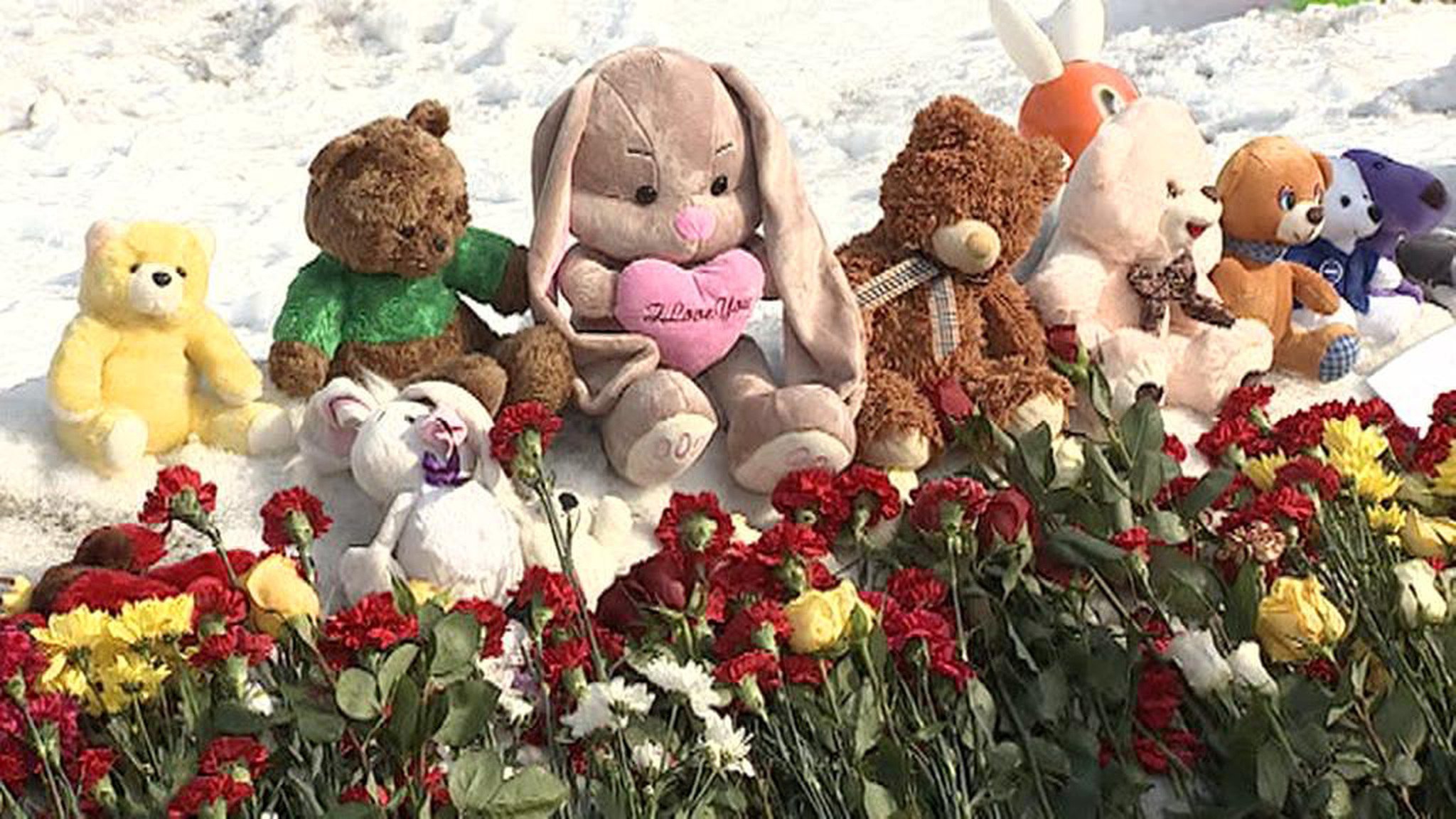 В Омске сквер Дружбы народов превратился в место скорби