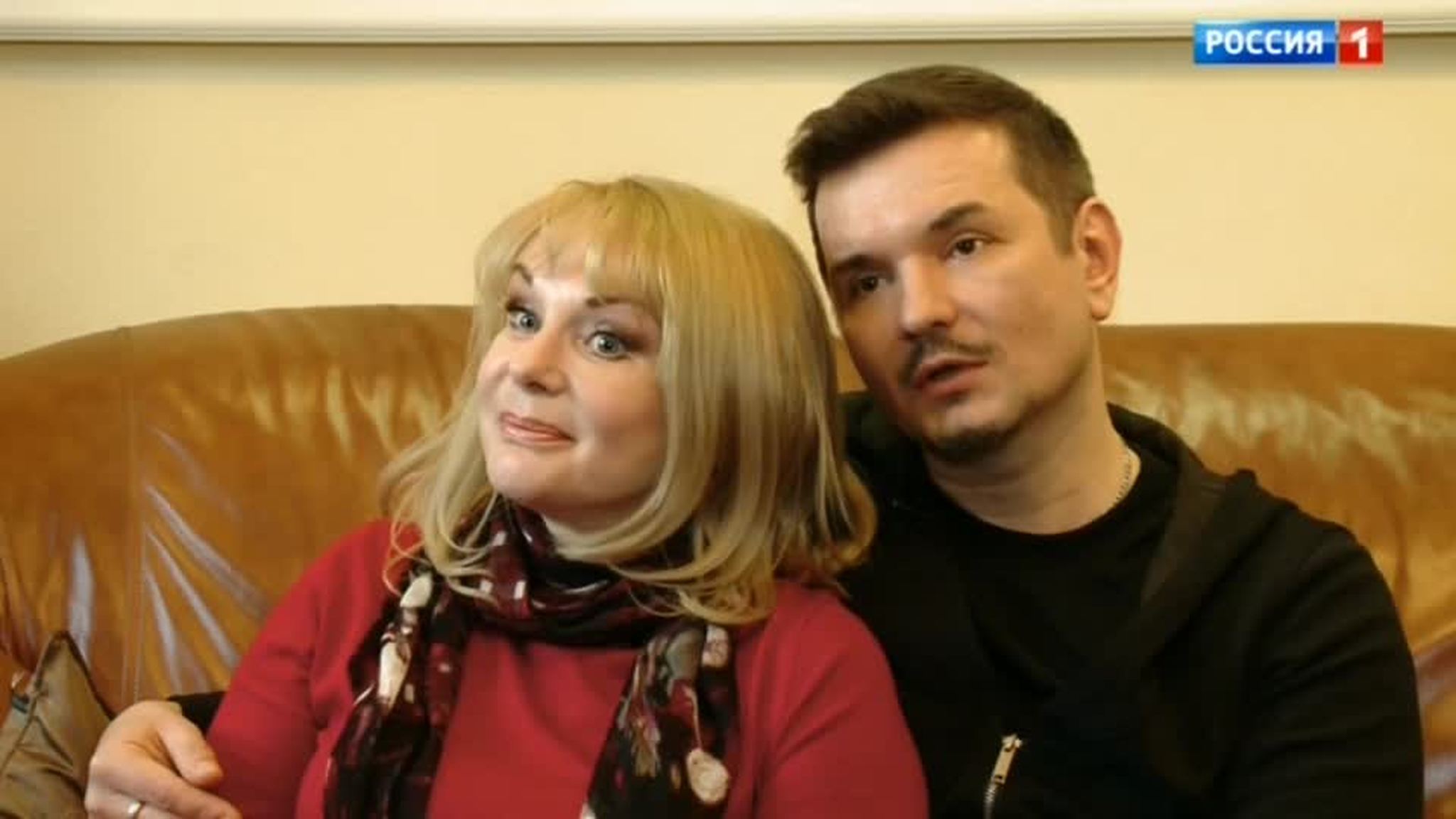 Вдова Евстигнеева показала молодого возлюбленного