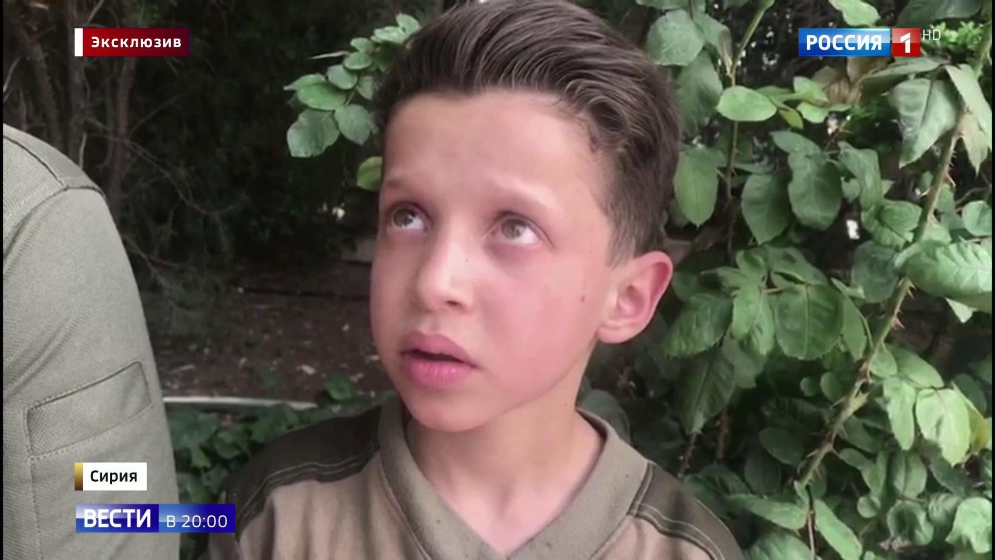 "Food for Propaganda" - White Helmets Bribe Kids and Residents of Douma to Act as Props for Video
