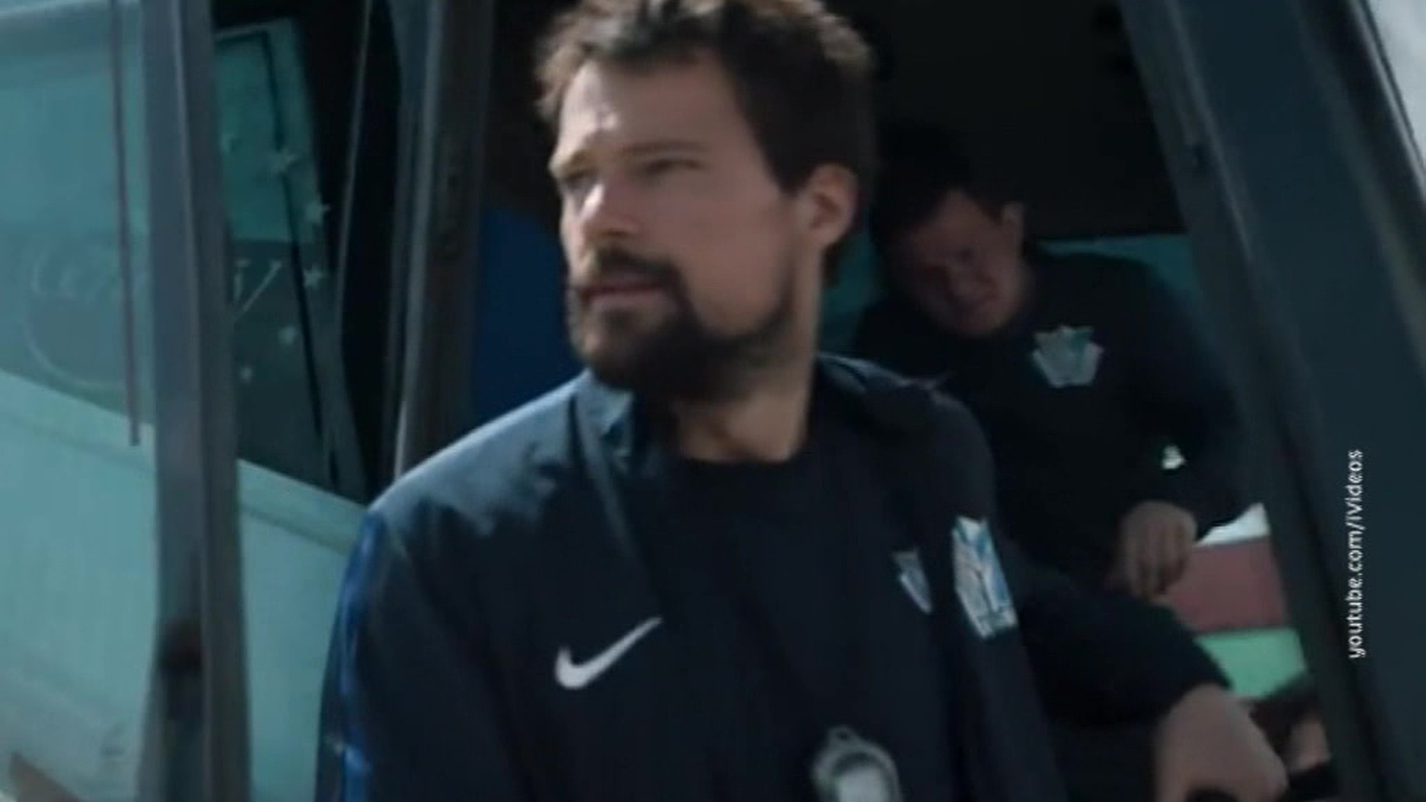 "Тренер" продолжает штурмовать вершины кассовых сборов