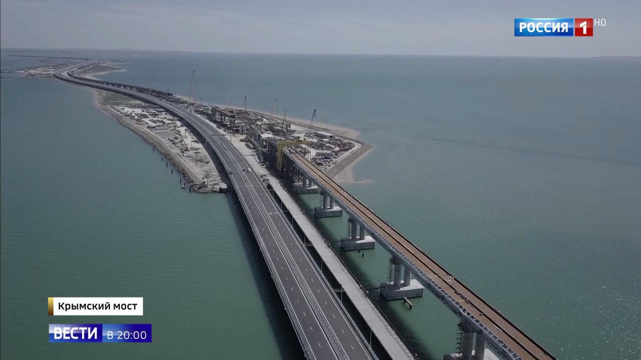 New Crimean Bridge Breaks Records: Fifteen Hour Crossing Reduced to Only Fifteen Minutes