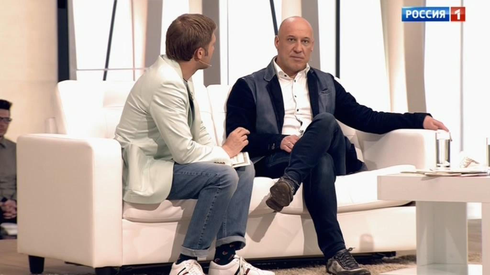 Денис Майданов: "Мой маме было больно из-за того, что я общался с отцом"