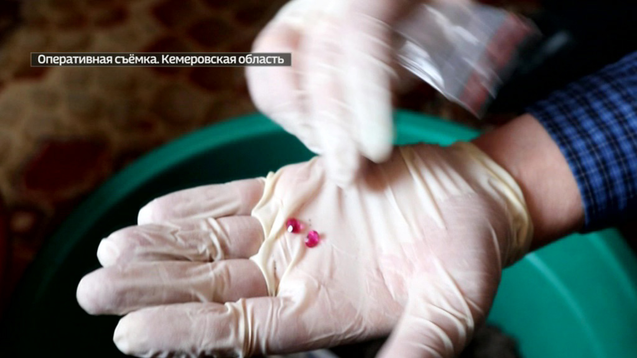 Кемеровский вор хранил украденное в цветочных горшках