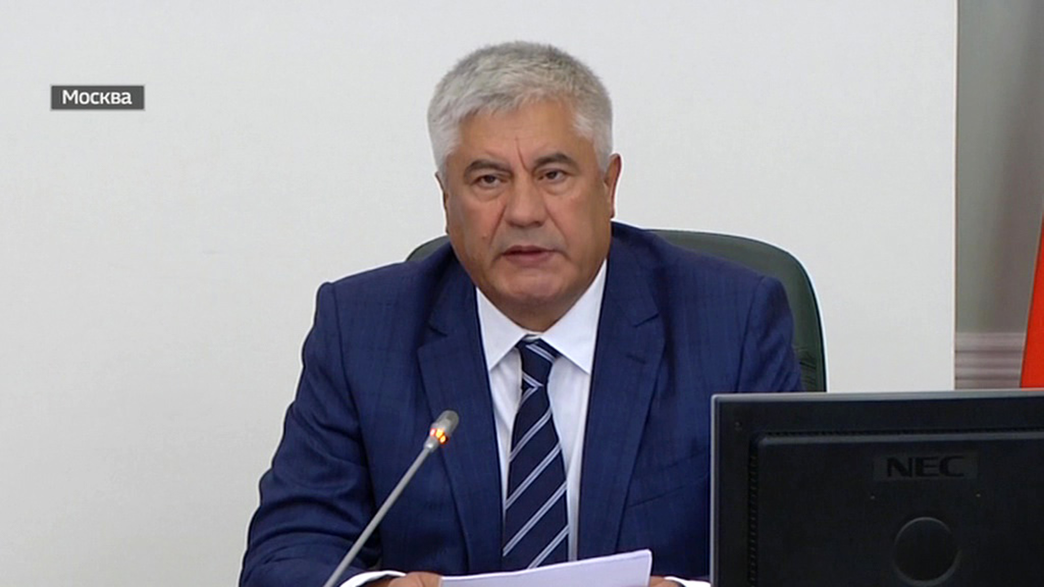 Волонтеры и полиция работают рука об руку
