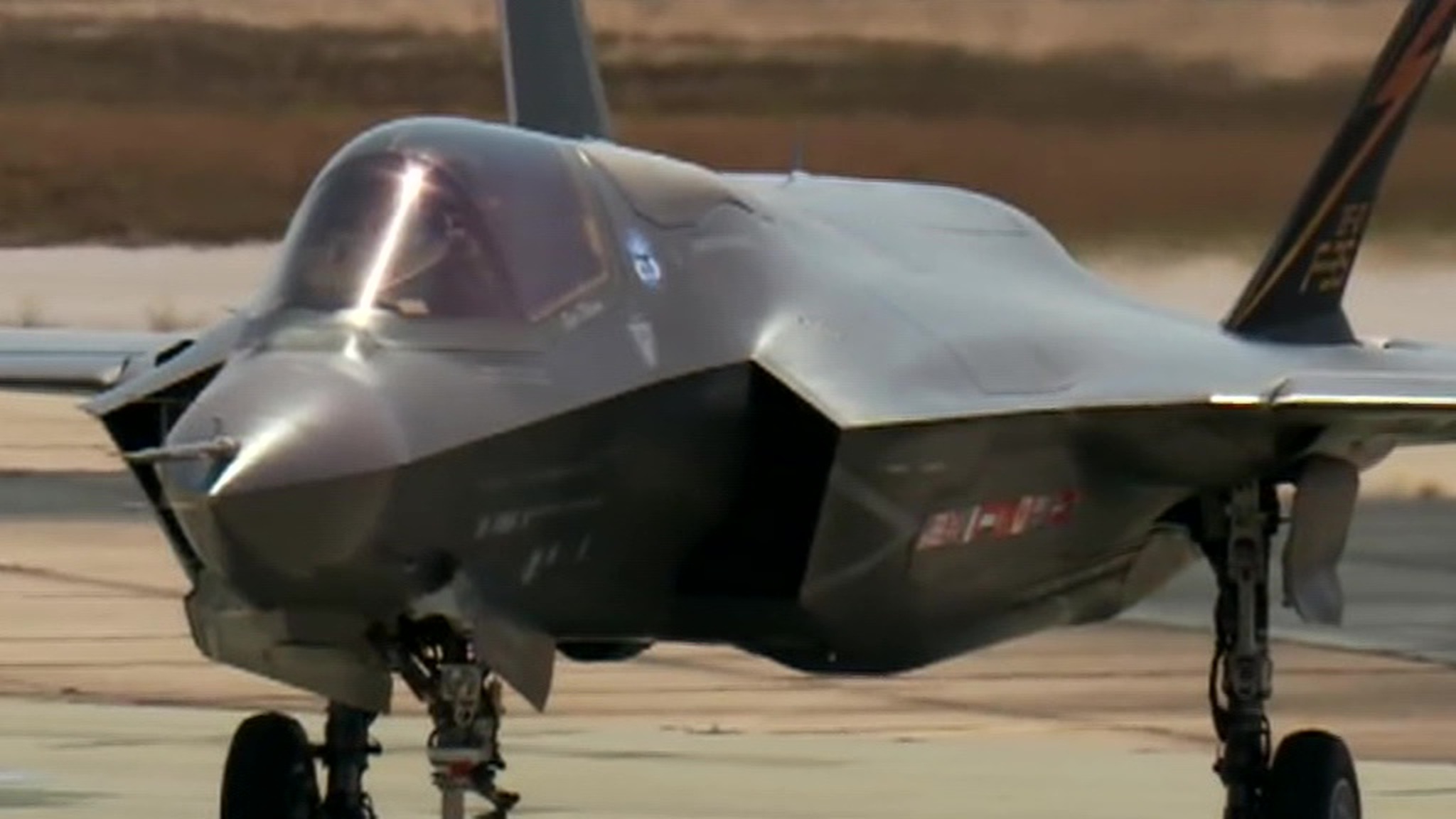 В США разбился истребитель пятого поколения F-35