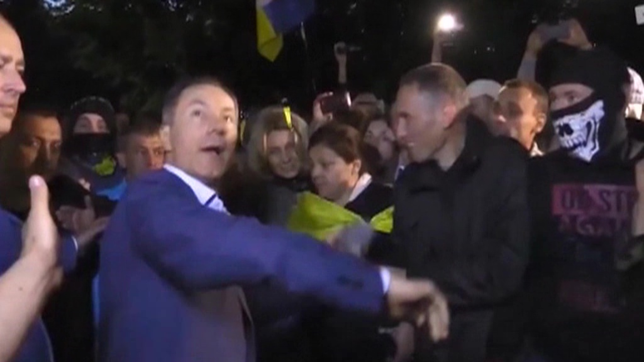 В Москве задержали экс-депутата Верховной рады, напавшего на посольство России