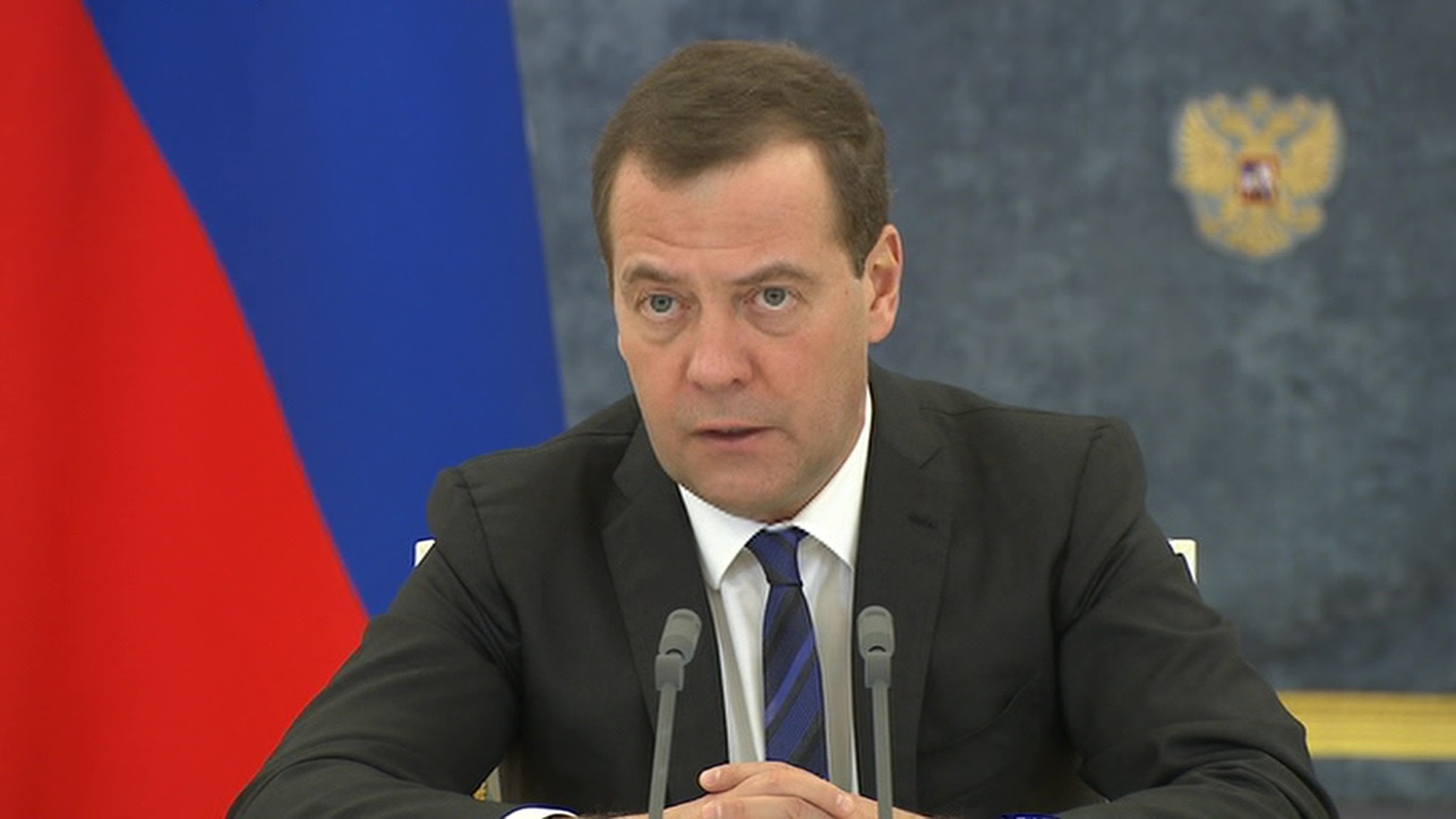 Медведев: более 680 миллиардов рублей будет вложено в следующем году в развитие РЖД