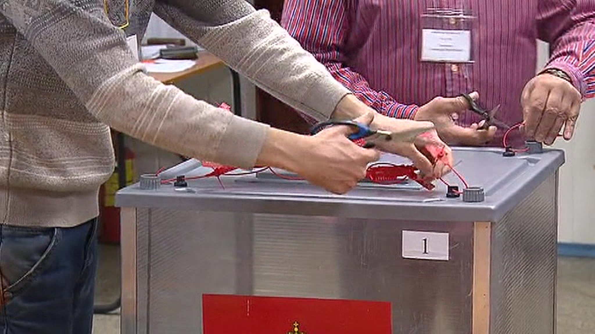 Кремль о выборах в Донбассе: ничего не остается, как самоорганизовываться