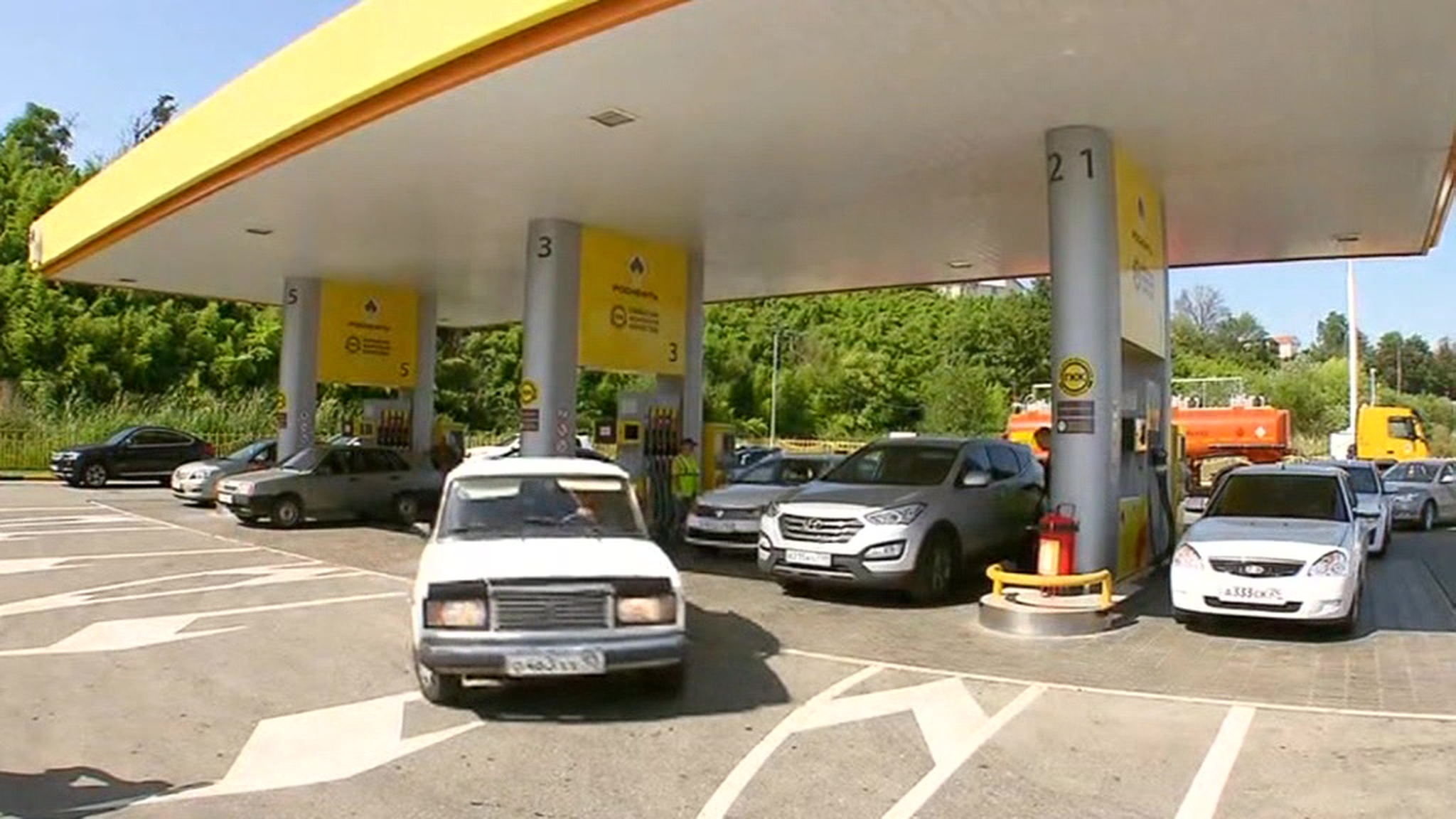 Представитель "Роснефти": есть претензии к независимым производителям бензина