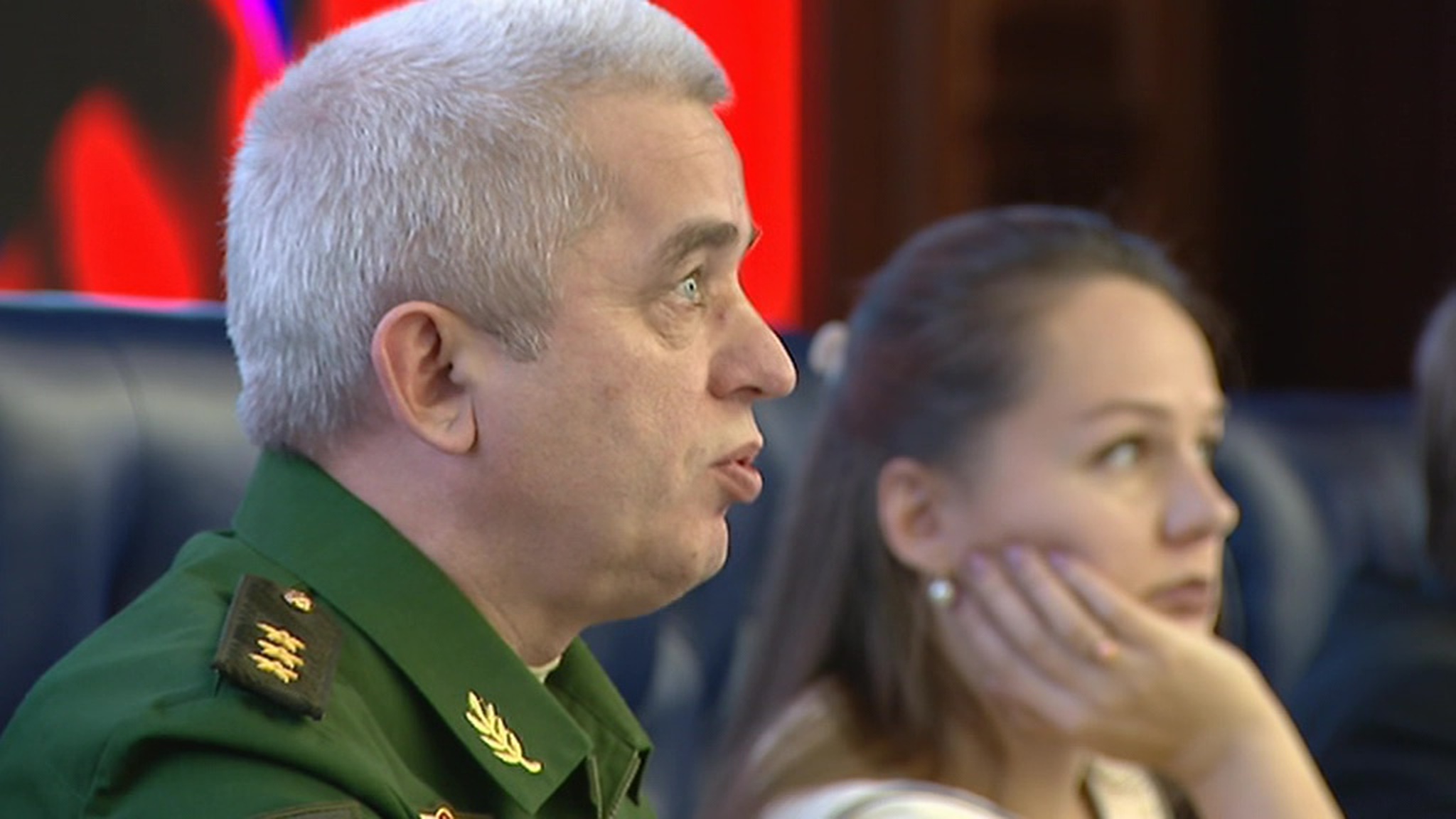 Минобороны: помощь для лагеря беженцев "Рукбан" попадает в руки боевиков