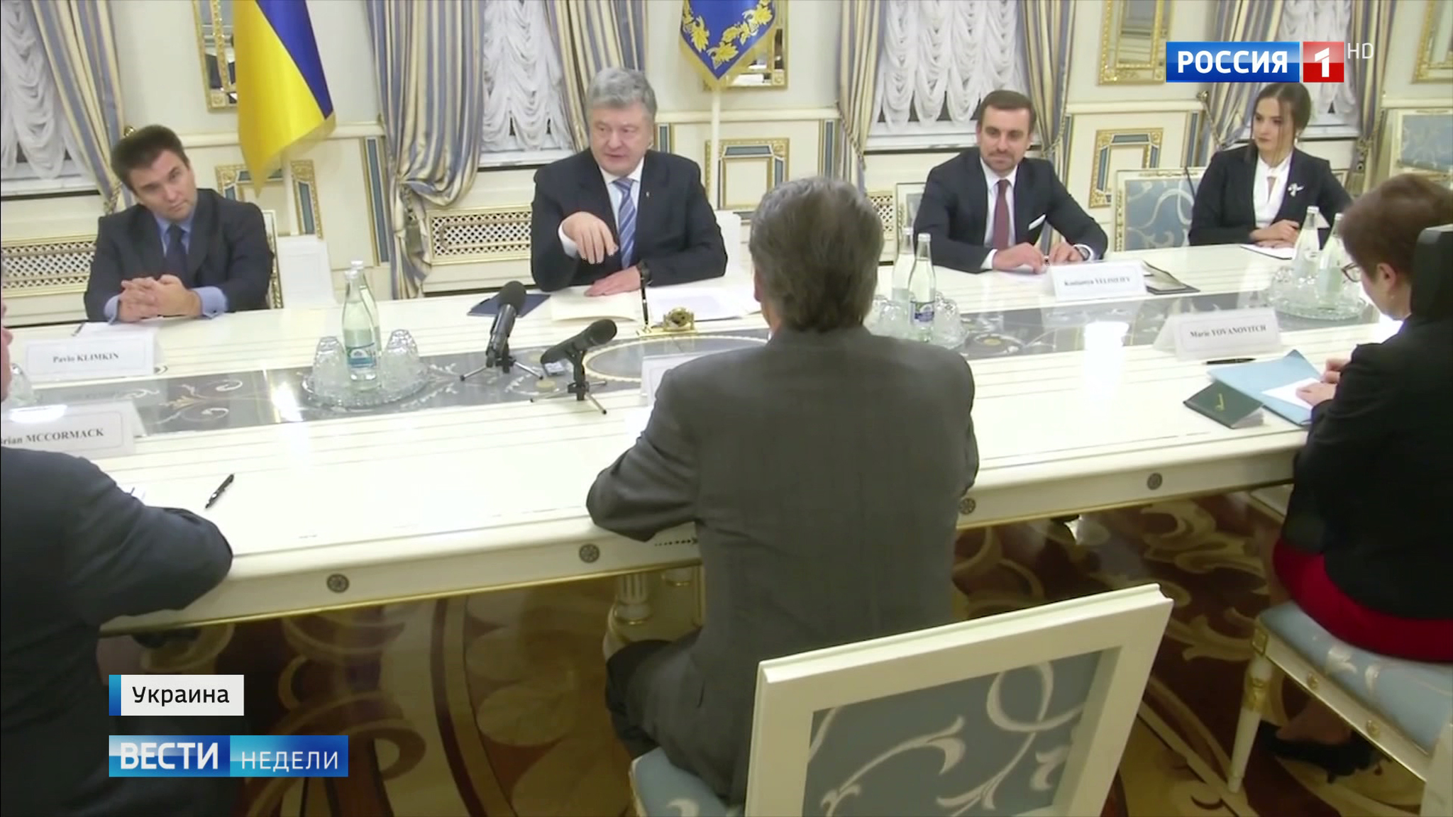 Президент разбушевался: Порошенко психует вплоть до грубостей