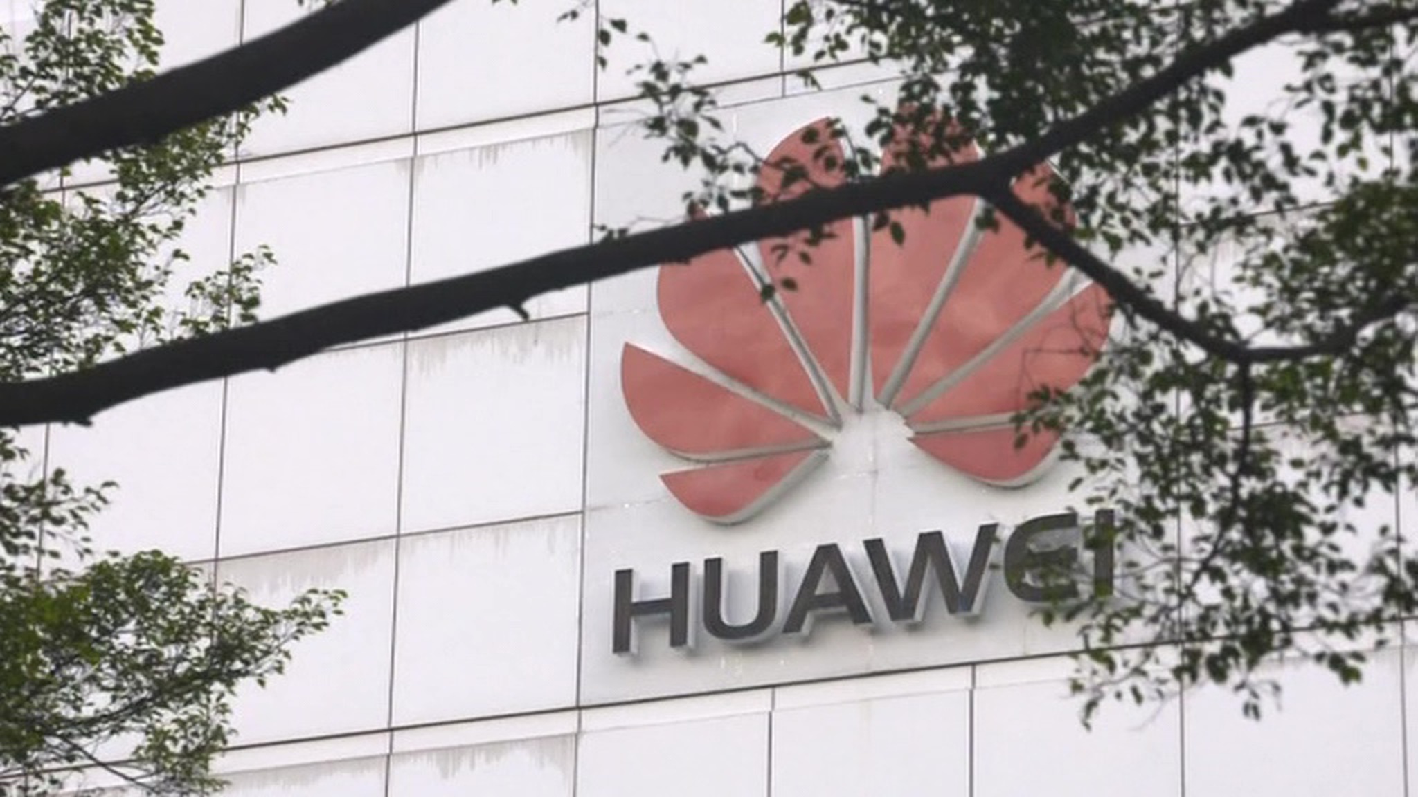 Huawei стал новой мишенью США в торговой войне с Китаем