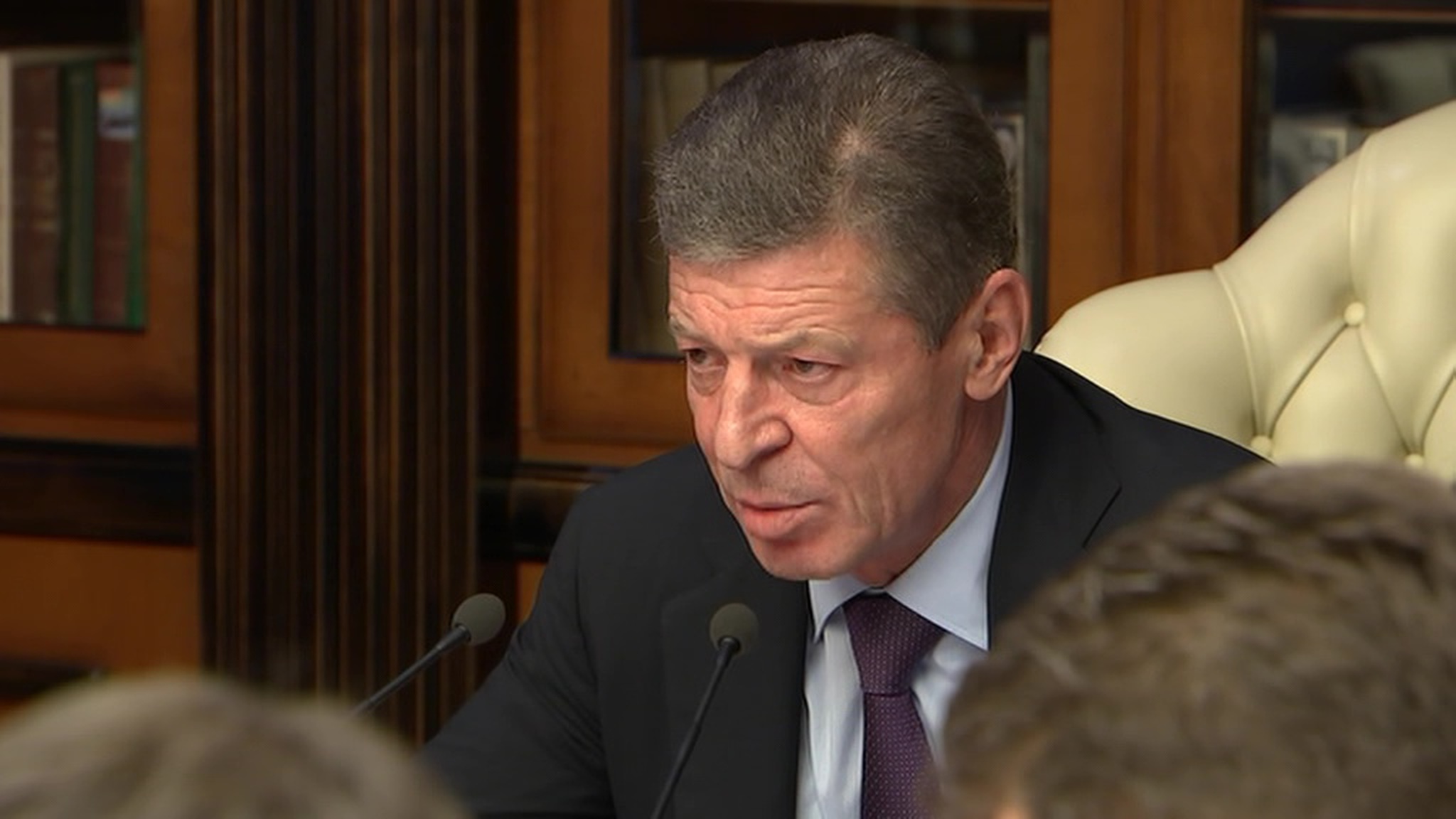 Новый уровень защиты российского автопрома представил вице-премьер Дмитрий Козак