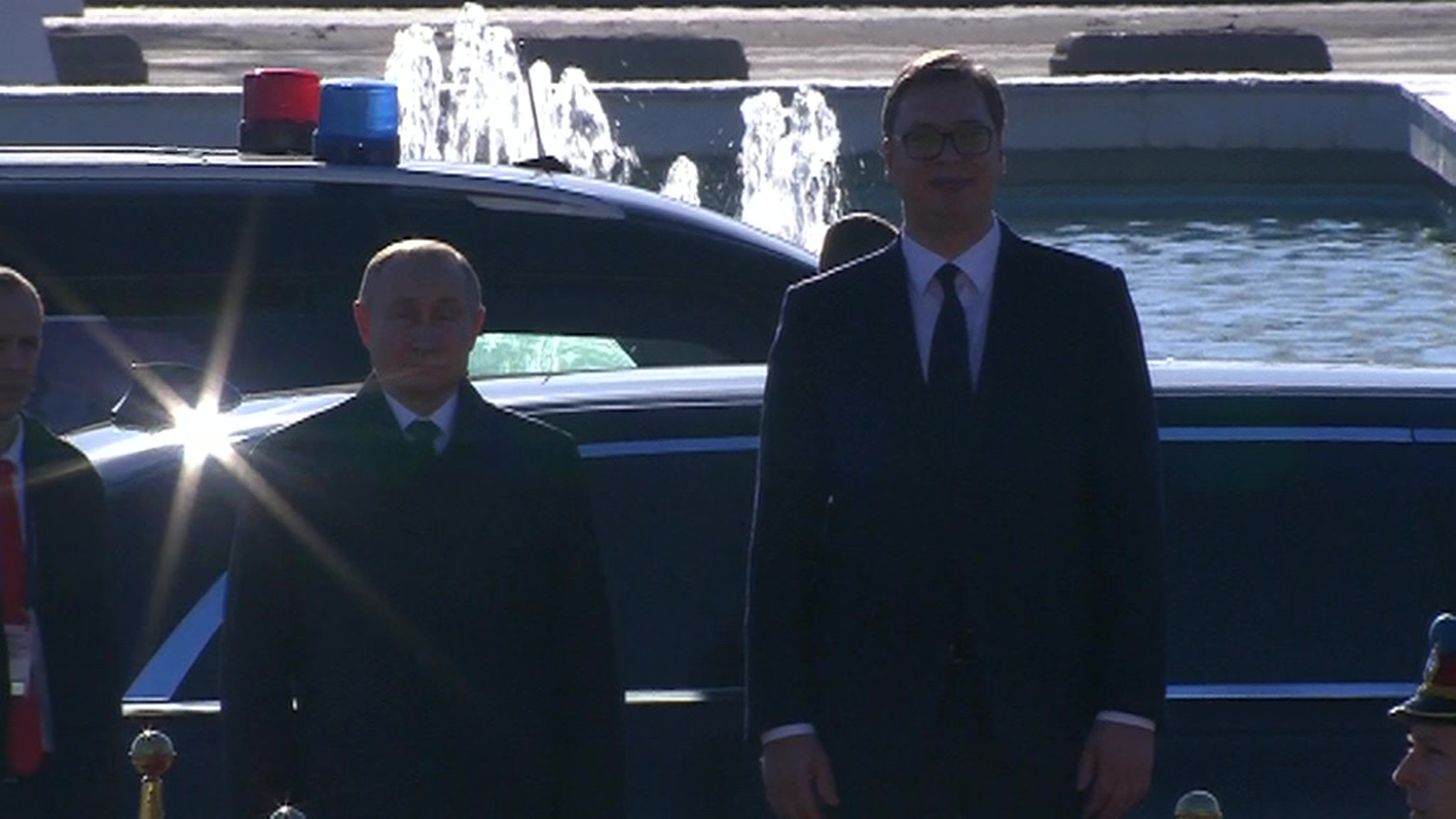 Путин прокатил Вучича на своем лимузине Aurus