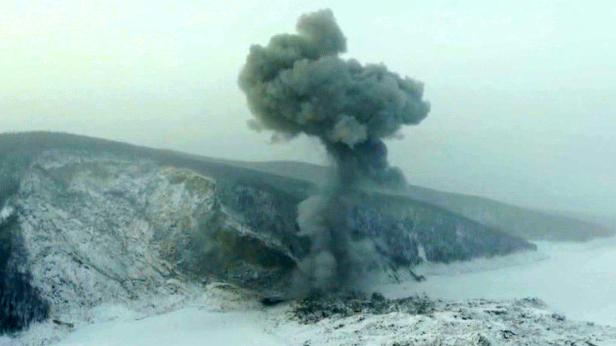 Военные взрывом пробили затор на Бурее