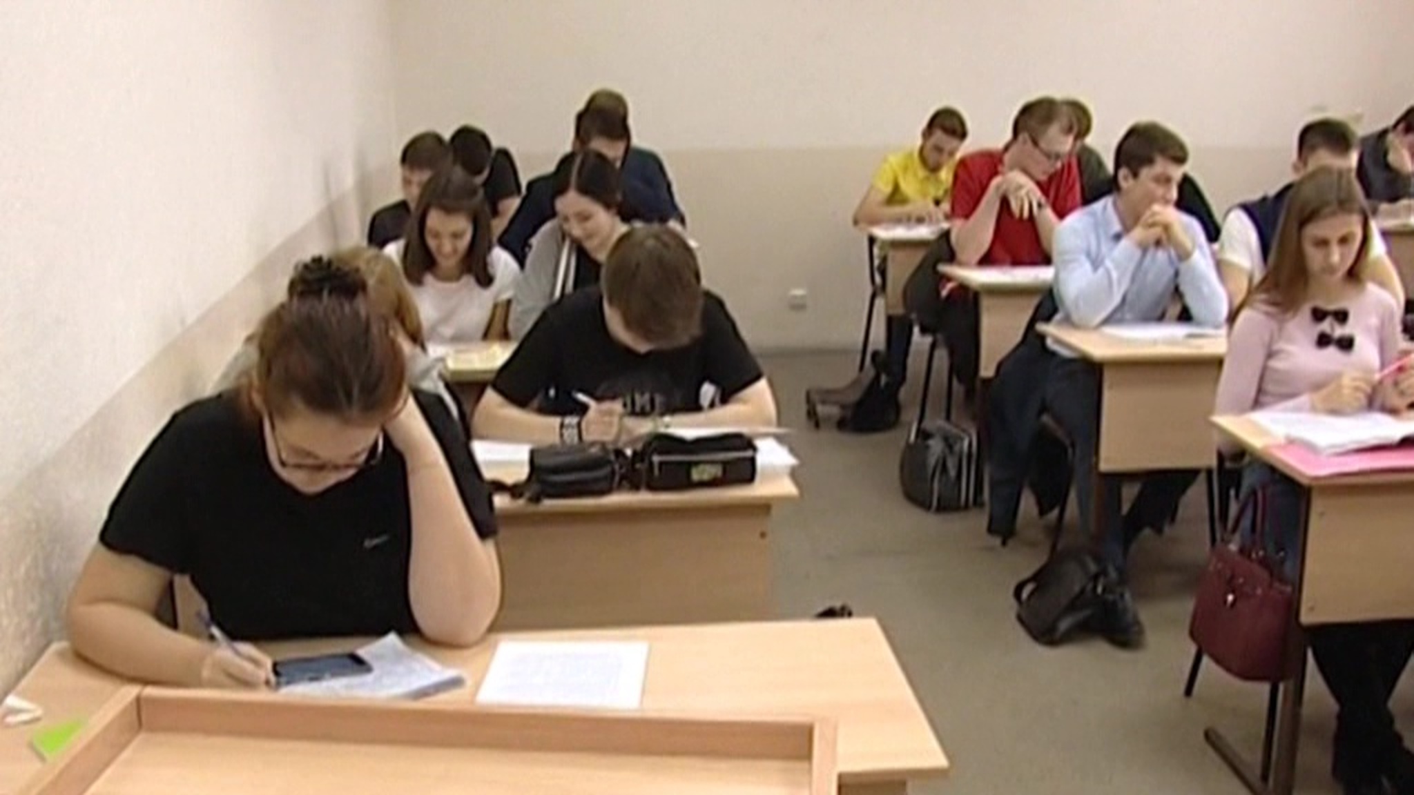 Вузы России планируют начать выдачу цифровых дипломов к 2021 году