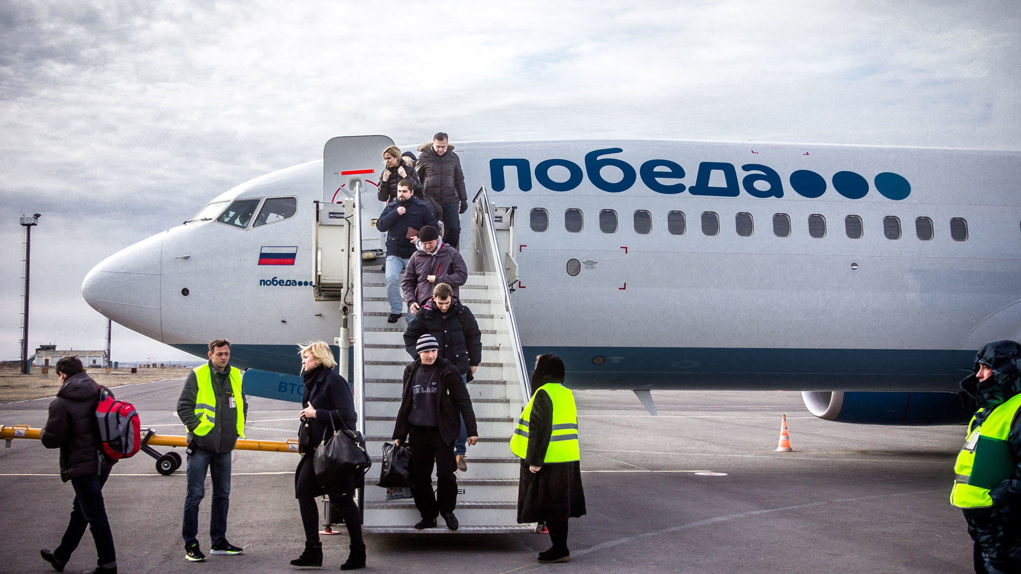 Самолет "Победы" жестко сел в армянском Гюмри
