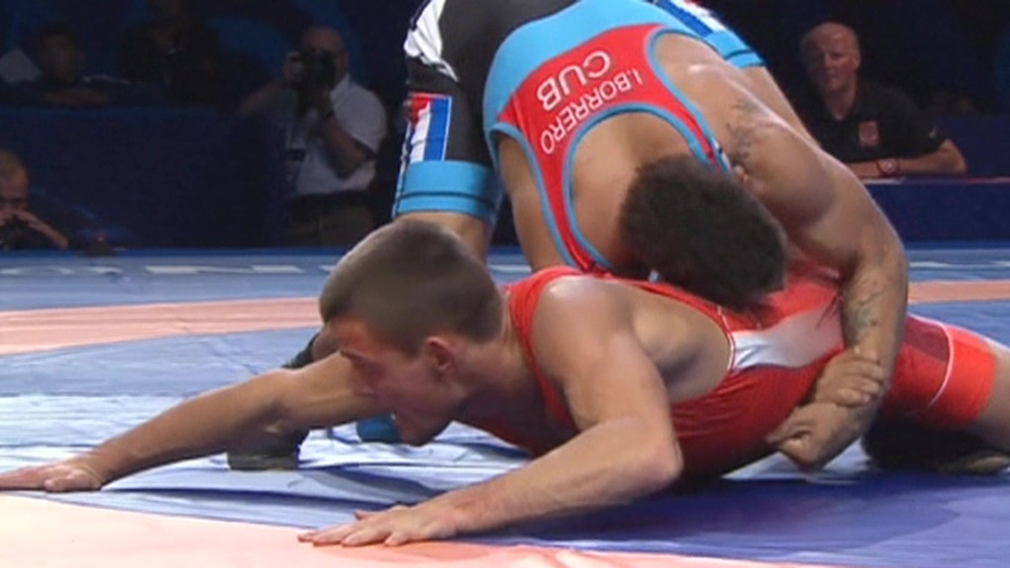 Россиянин Муса Евлоев завоевал золото чемпионата мира по греко-римской борьбе