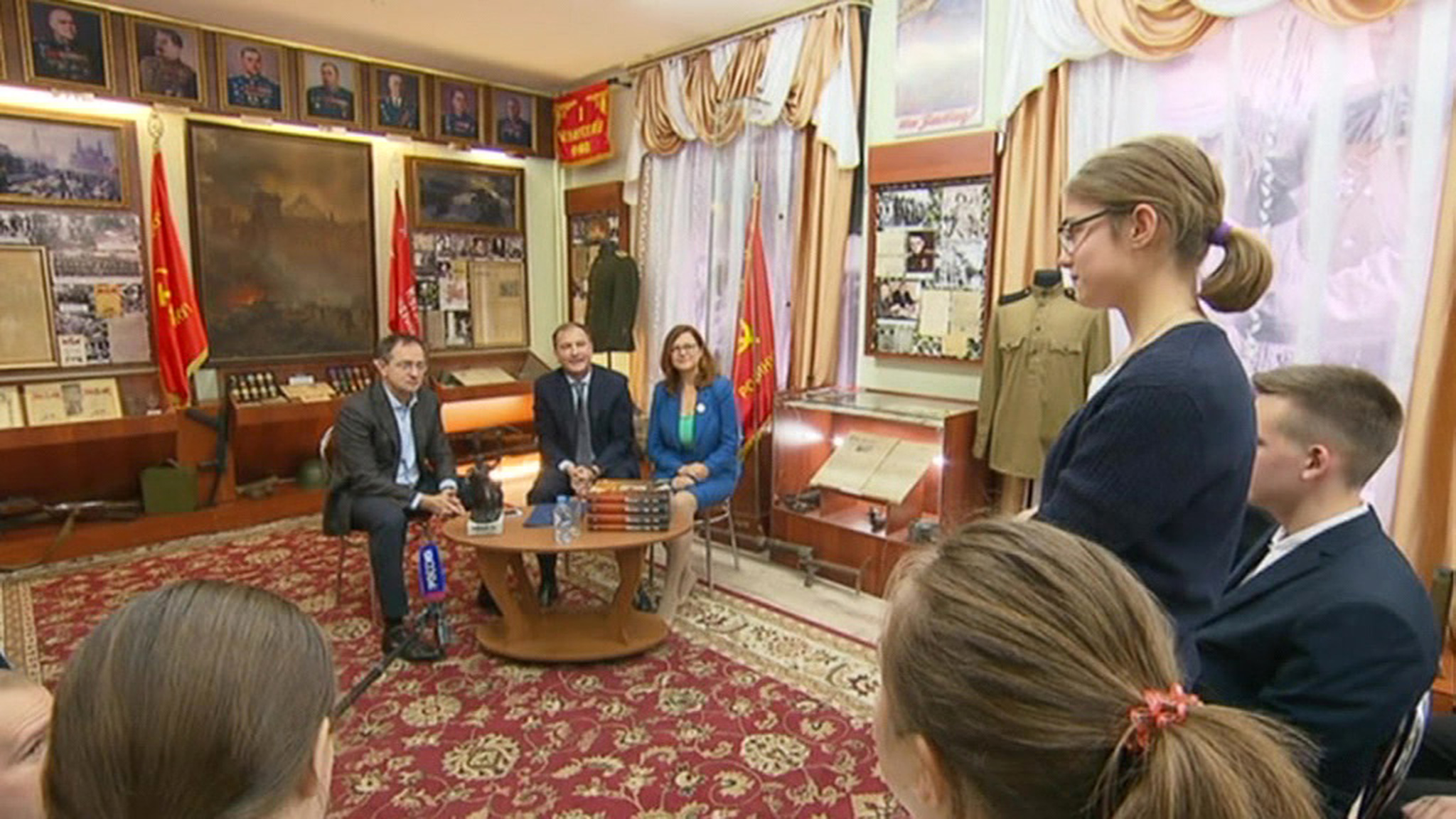 Мединский: Минкультуры не разрабатывало список произведений к "Культурному нормативу школьника"