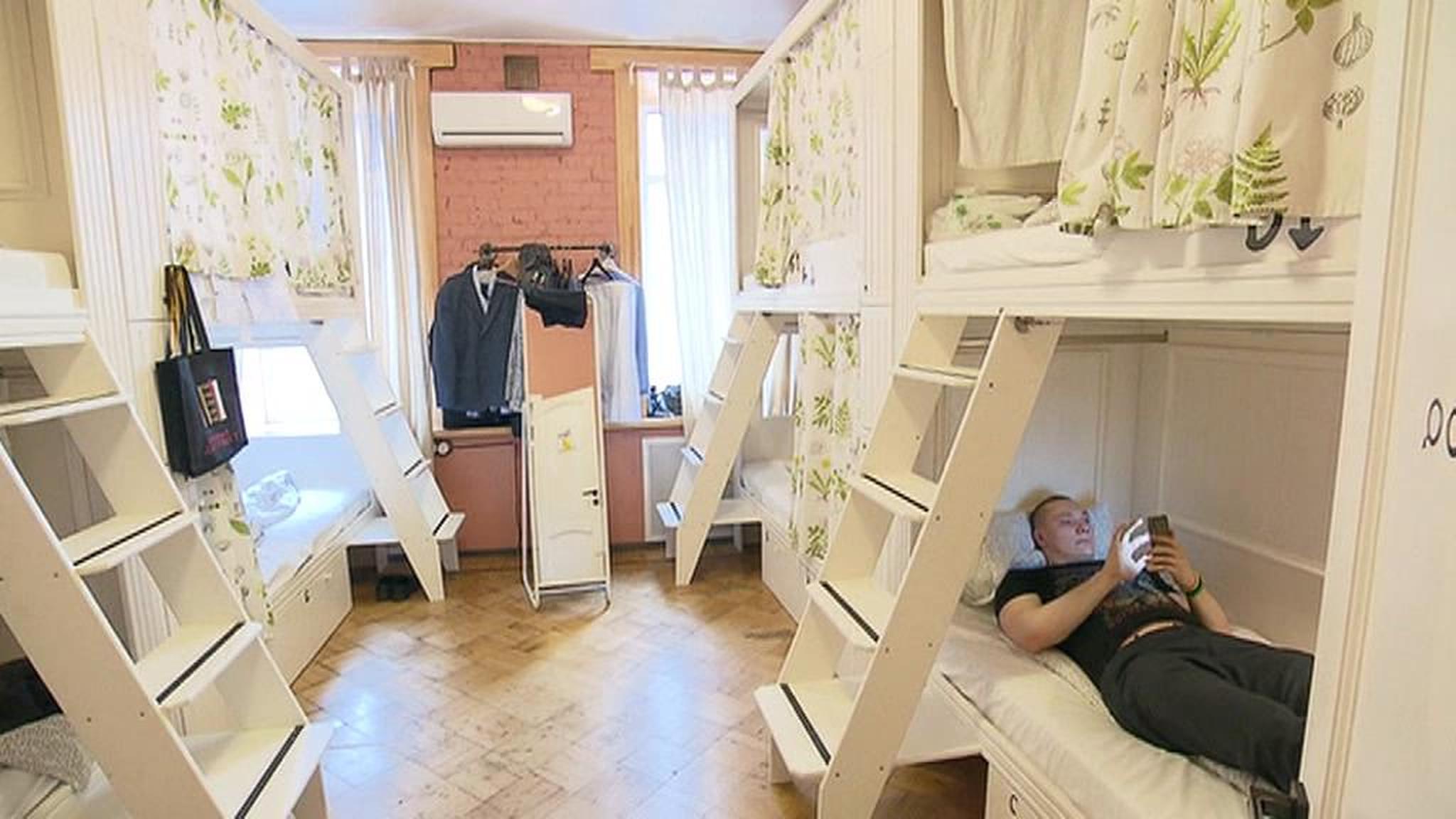 Из-за запрета на хостелы в квартирах владельцы пытаются обойти закон, сменив название